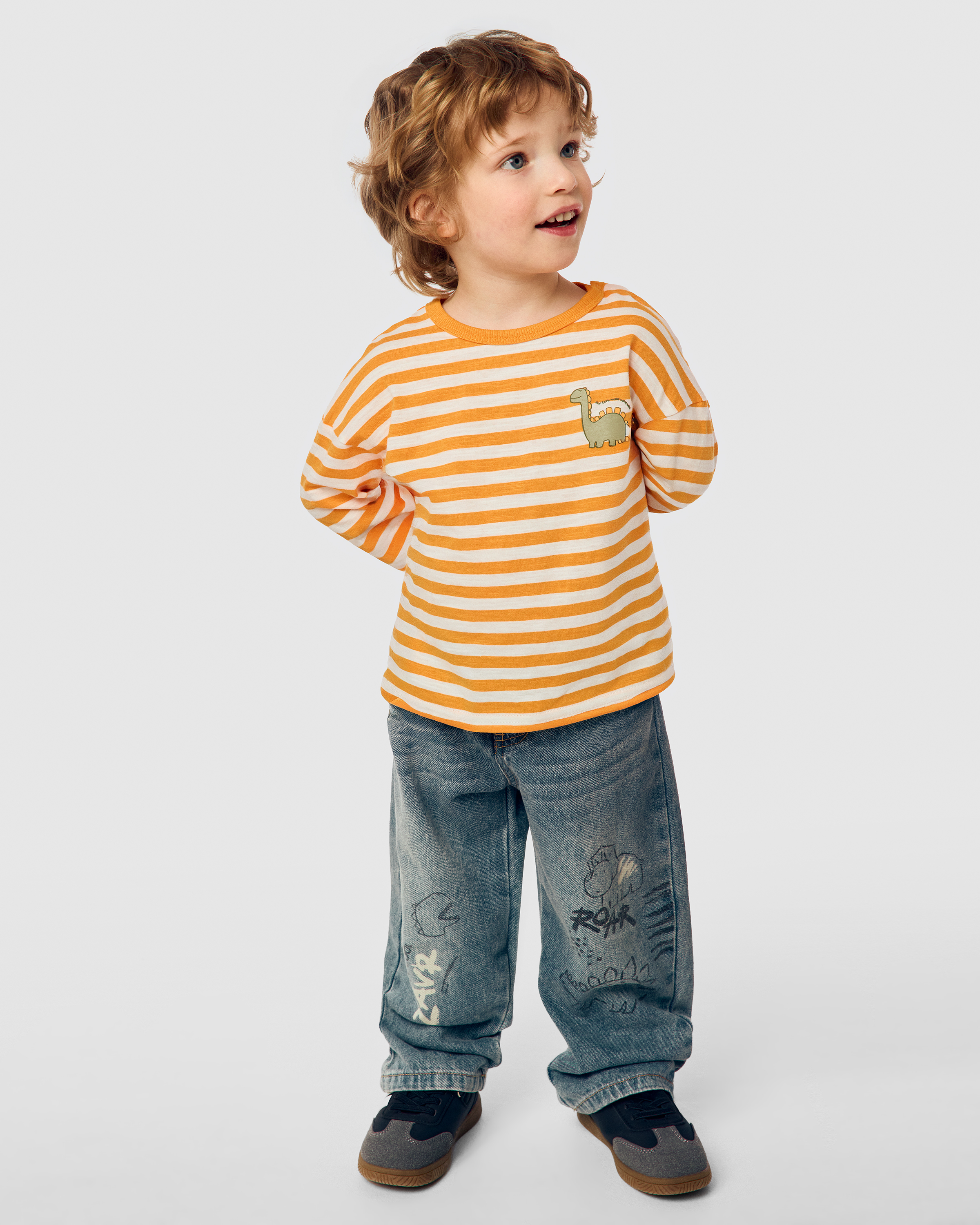 Изображение товара Джинсы Baby Go Trend для мальчика голубого цвета с потертостями и принтом