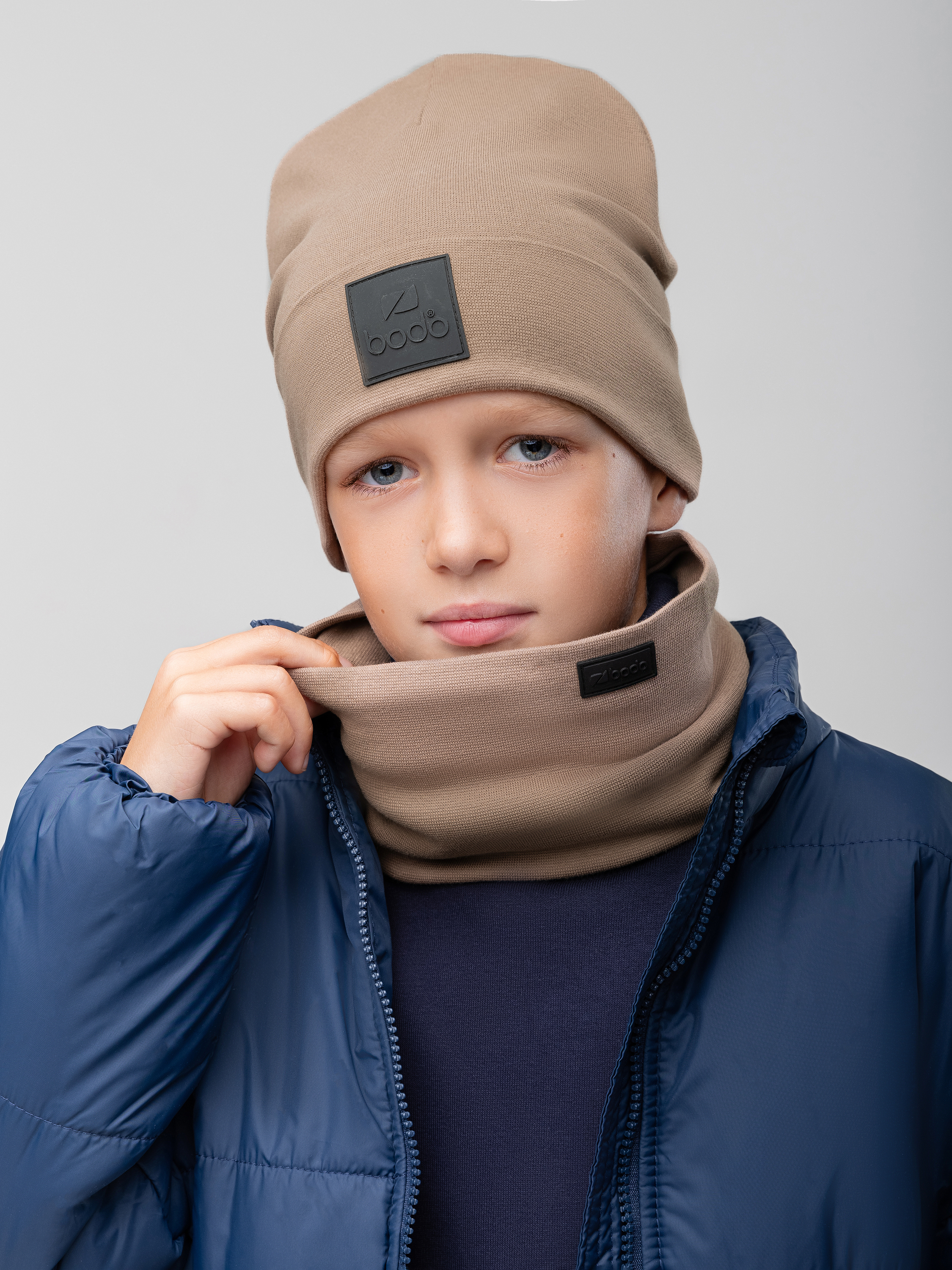 Изображение товара Демисезонный комплект шапка и снуд Bodo 54 для детей и взрослых