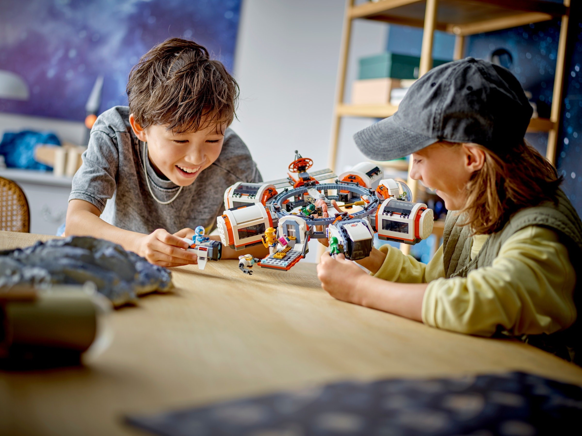 Конструктор LEGO City 60433 1097 дет. - фото 2