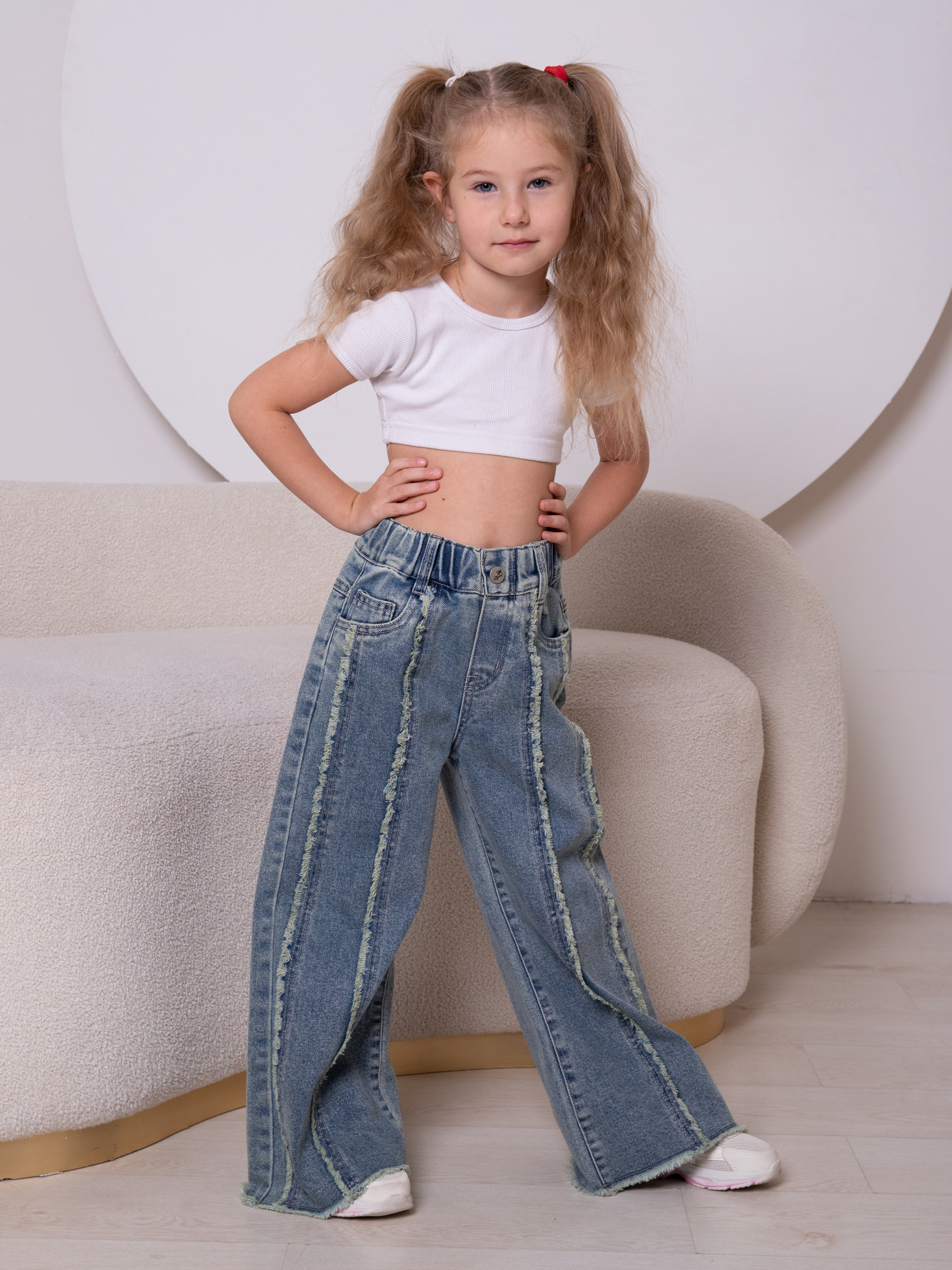 Изображение товара Джинсы iUkoworld 92 в стиле палаццо с бахромой синего цвета