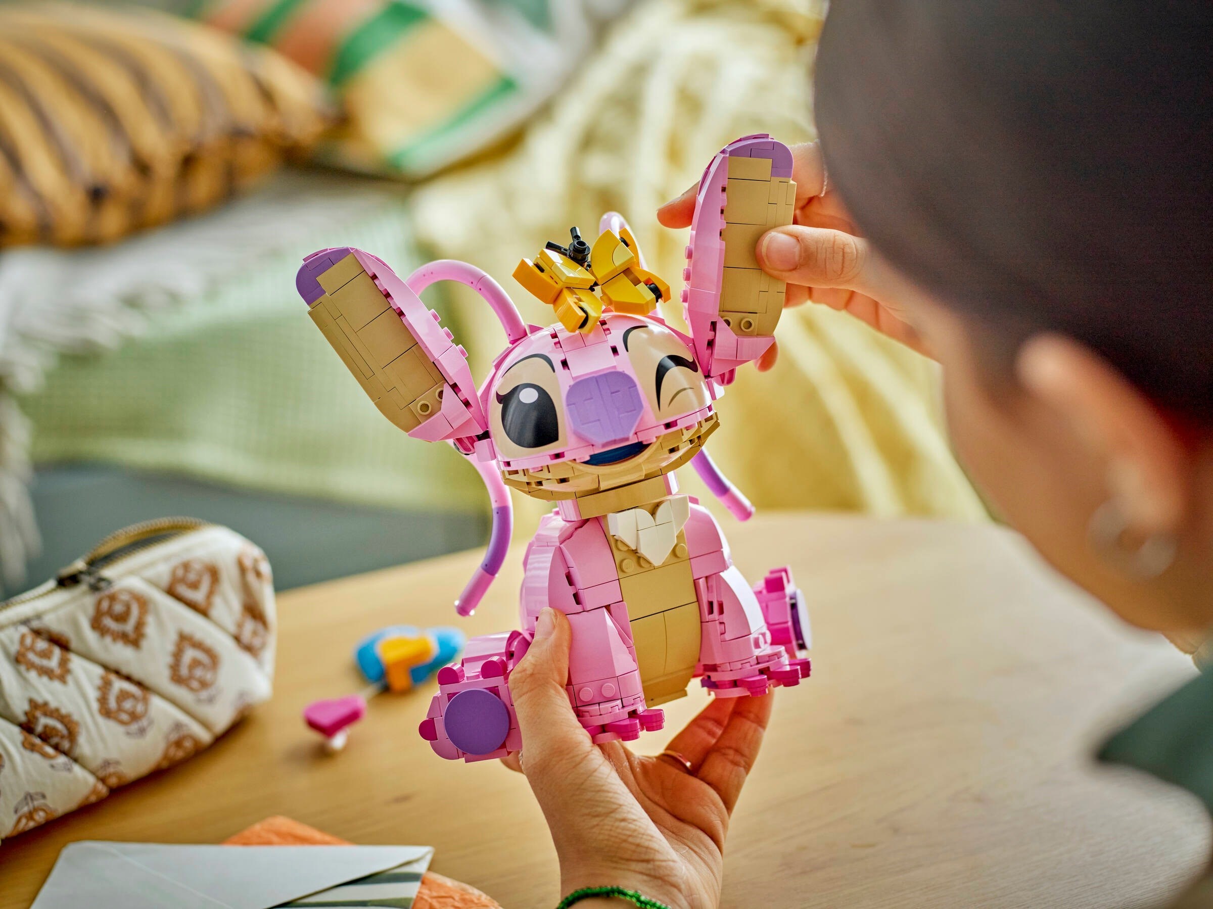 Конструктор LEGO Disney 43257 784 дет. - фото 4