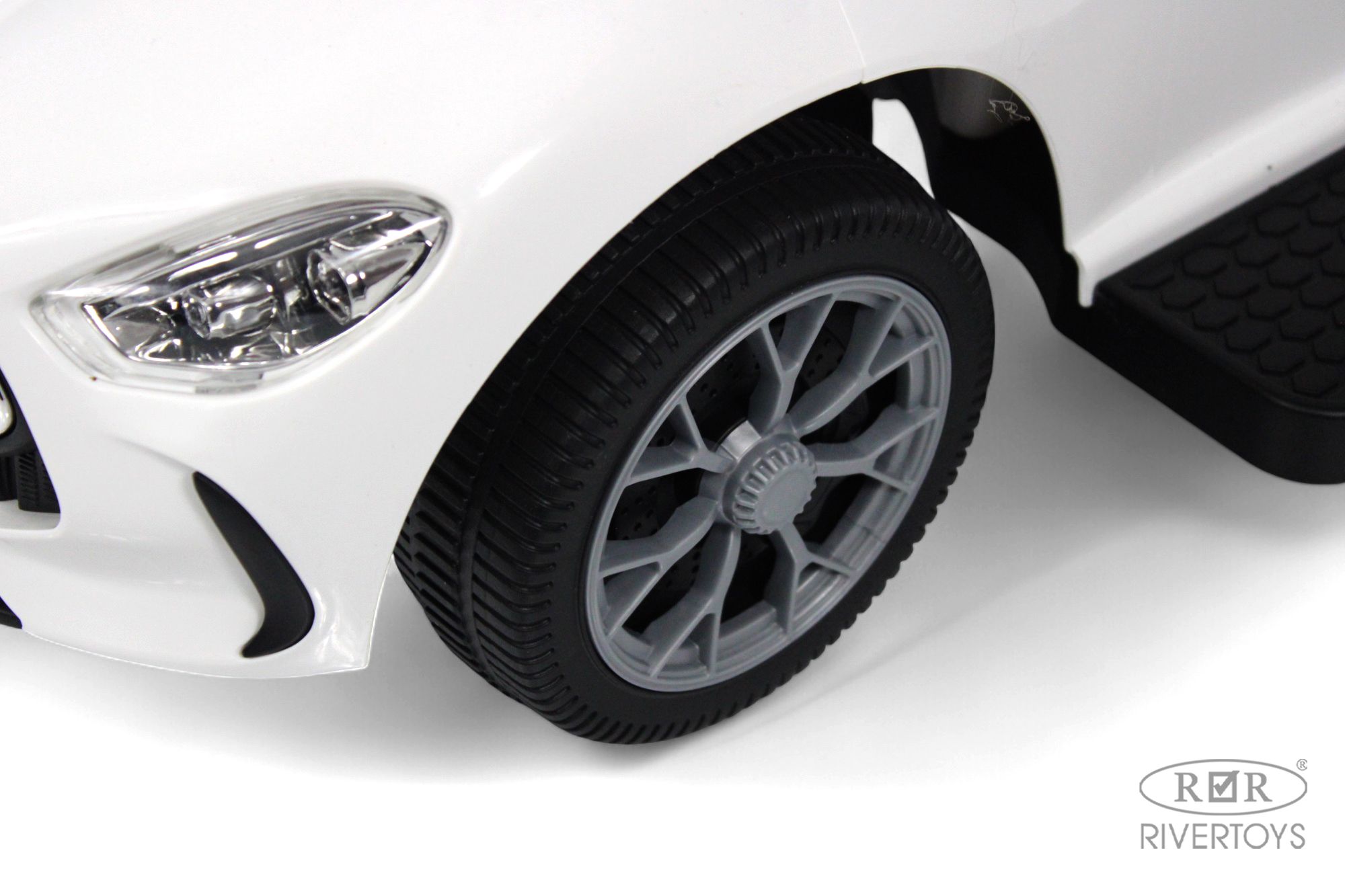 Каталка RIVERTOYS Z005ZZ-M-WHITE белый - фото 8