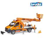 Автомобиль Bruder Mercedes с выдвижной платформой 1:16