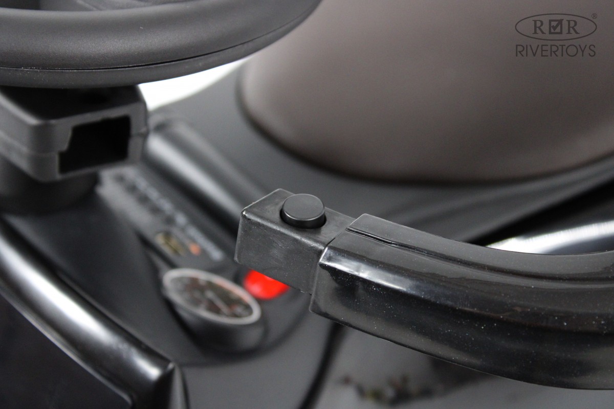 Электромобиль RIVERTOYS Mercedes Z003ZZ-A-BLACK С пультом ДУ - фото 13