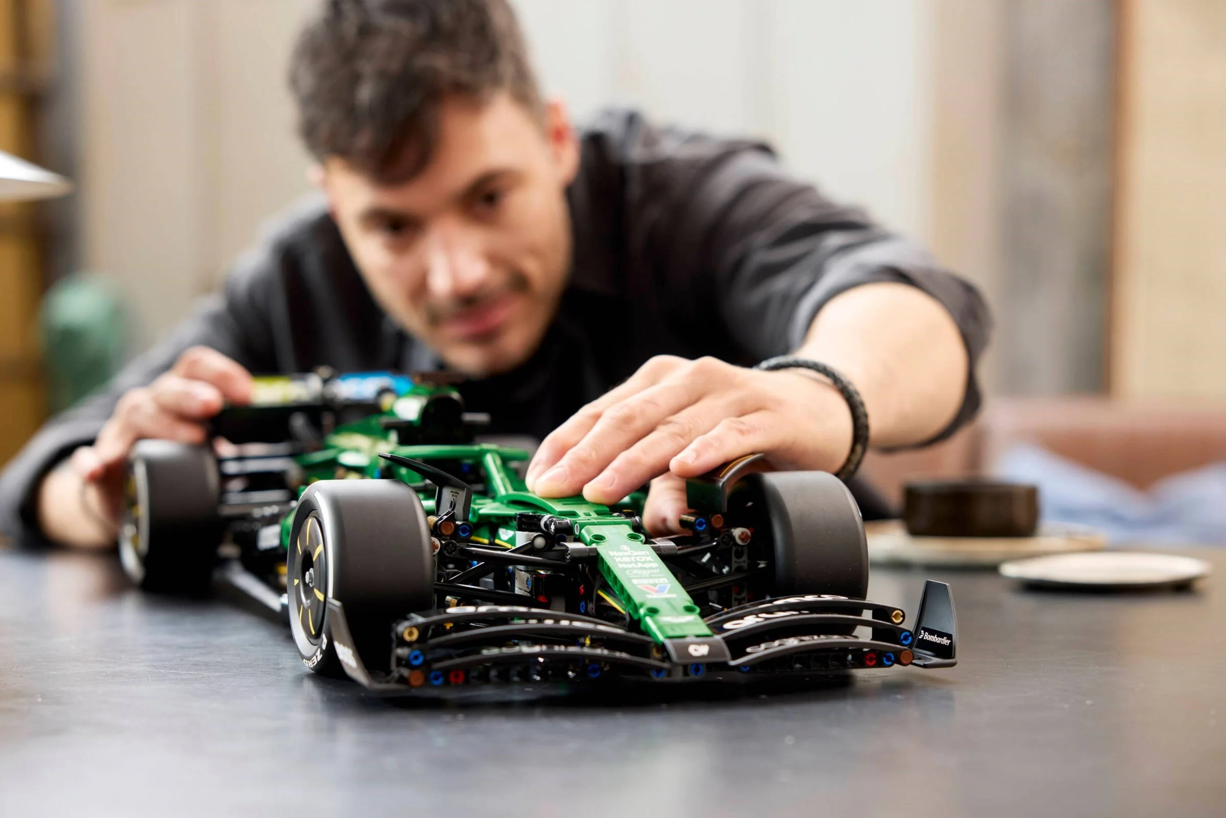 Конструктор LEGO Technic 1547 дет. - фото 11