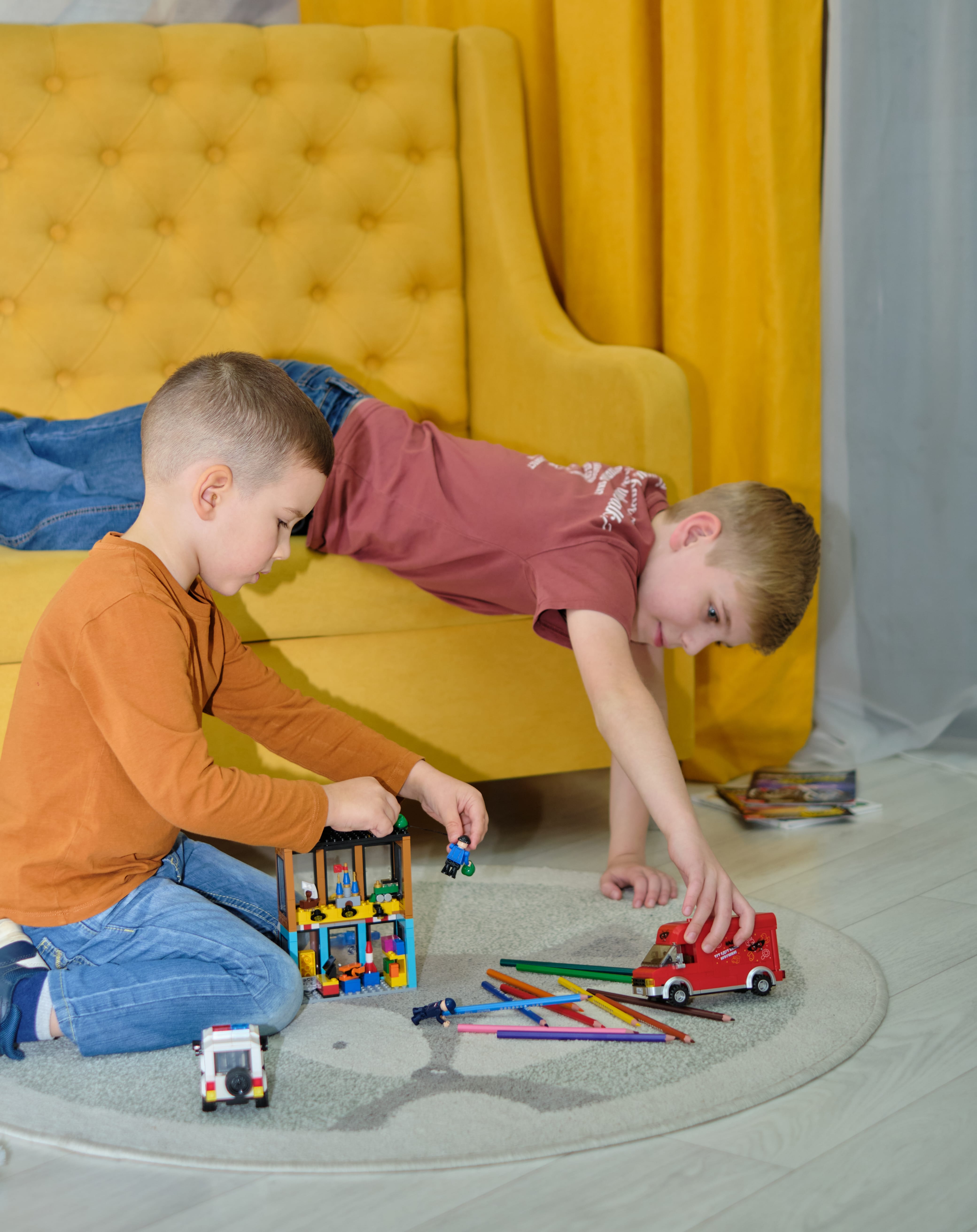 Конструктор brick labs Ограбление магазина 582 дет. - фото 3