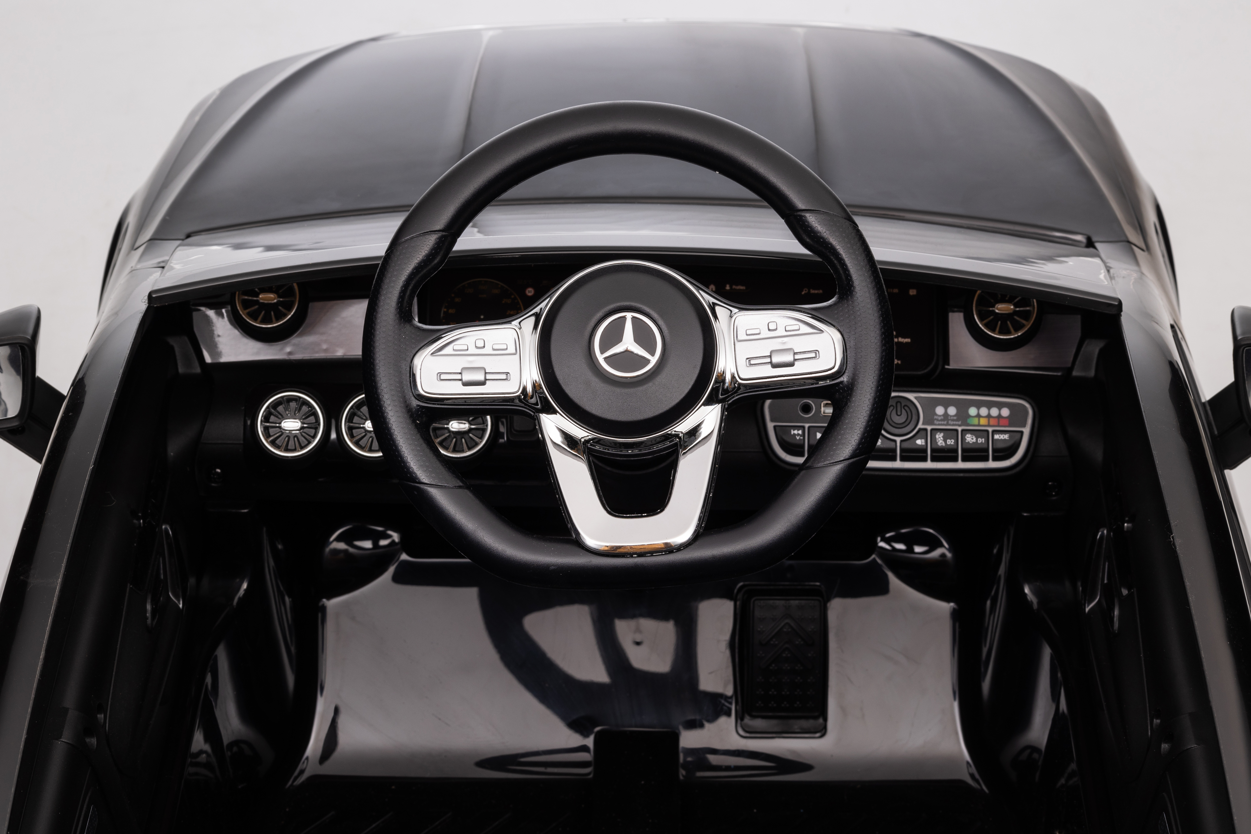 Электромобиль TOYLAND Mercedes Benz CLA45 ХМХ628 С пультом ДУ - фото 25