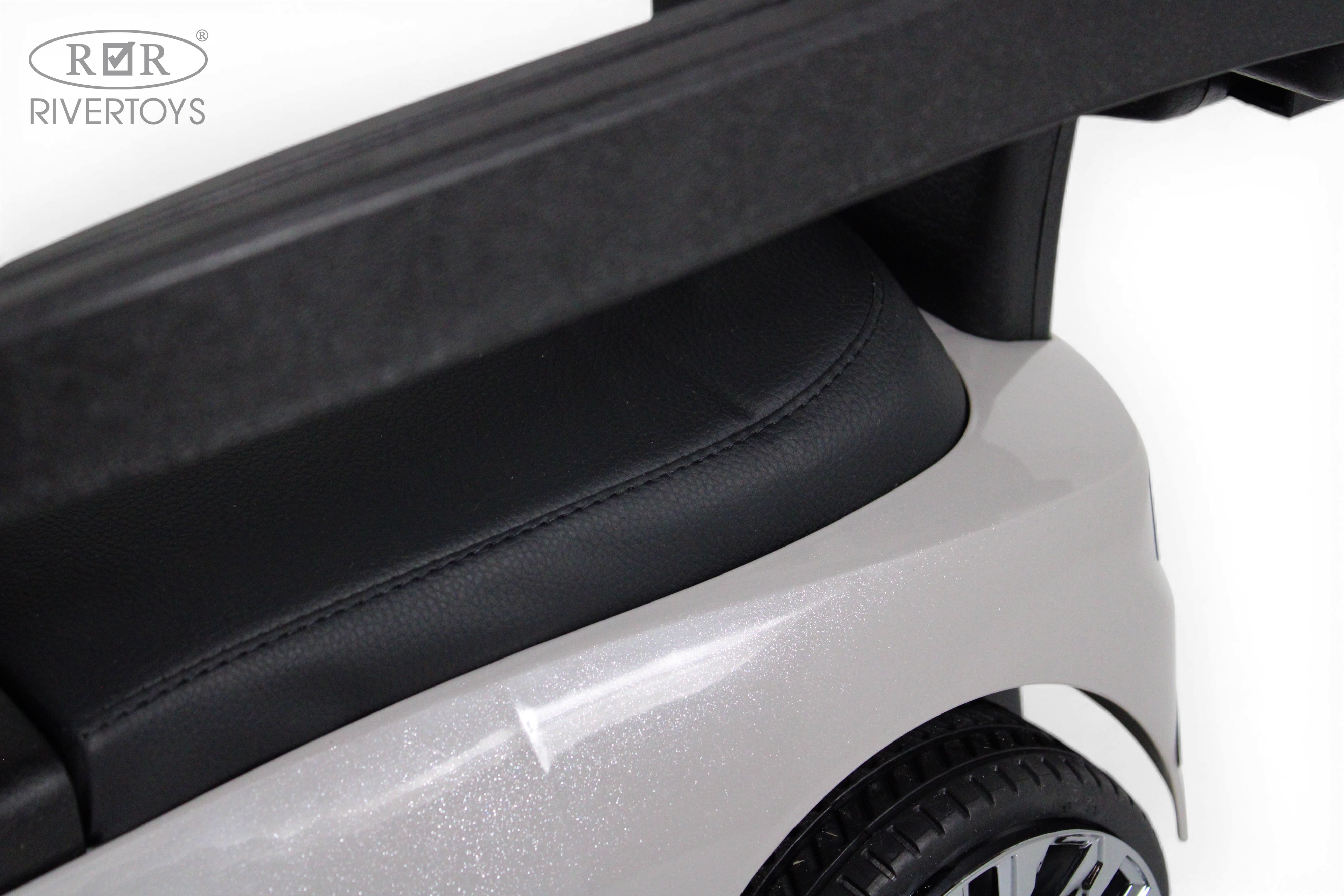 Каталка RIVERTOYS Z005ZZ-AP-GREY серый - фото 7