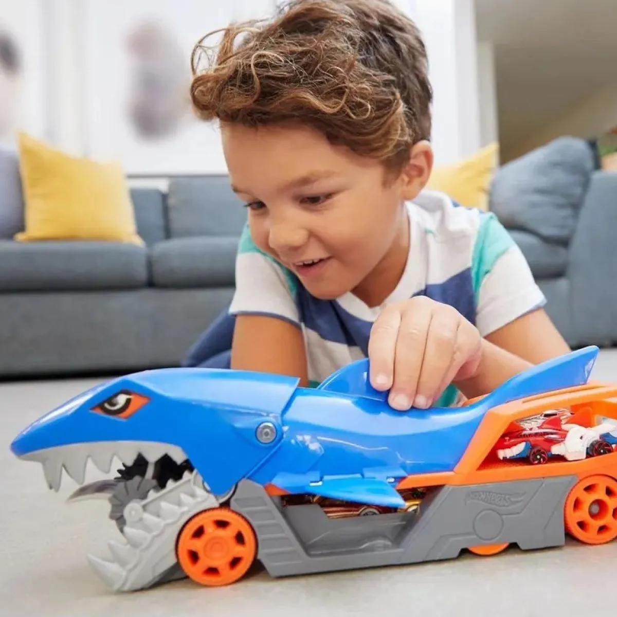 Грузовик Hot Wheels Голодная акула GVG36 - фото 2