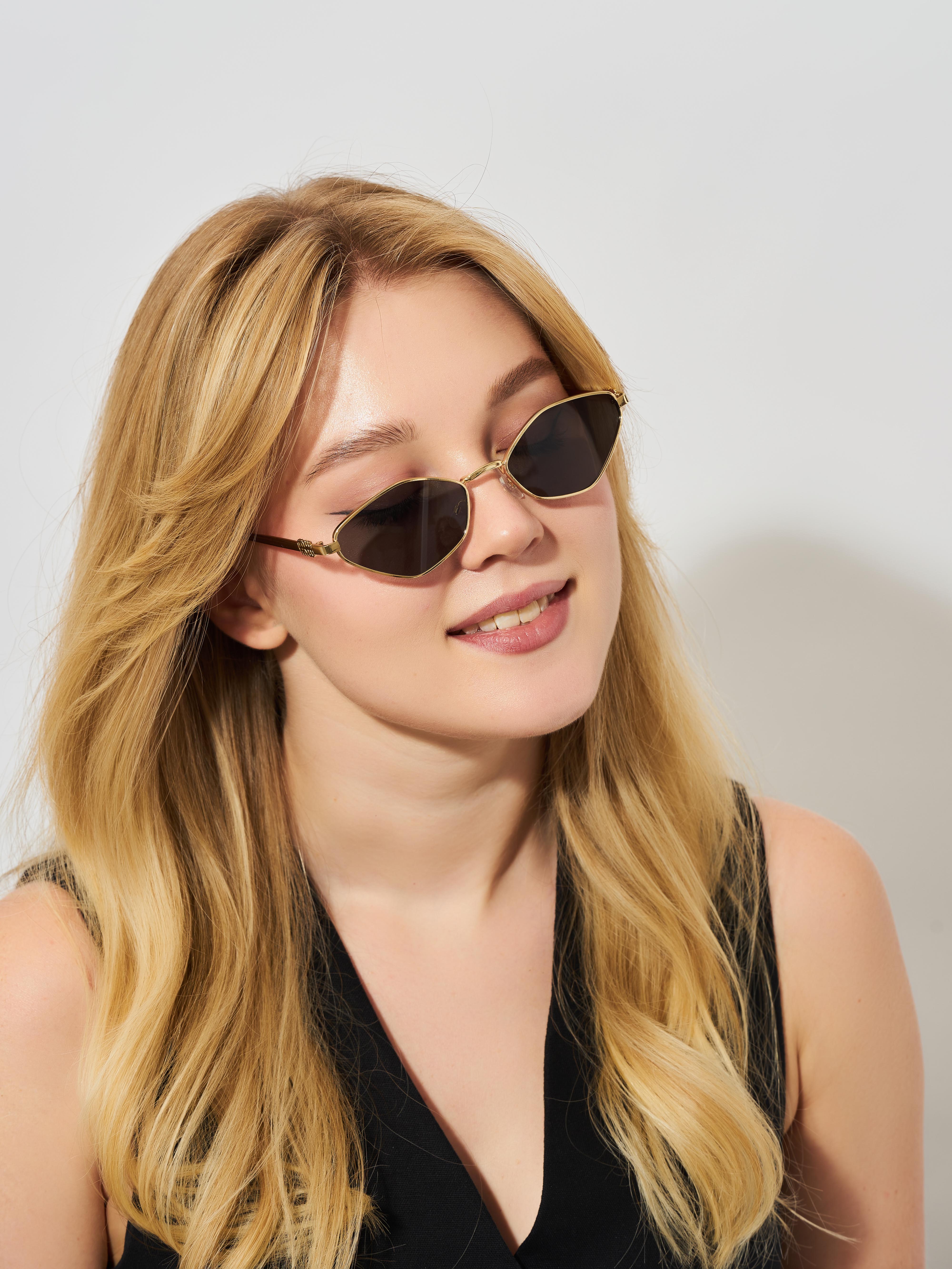 Солнцезащитные очки SUNNY GLASS O00033-2 - фото 2