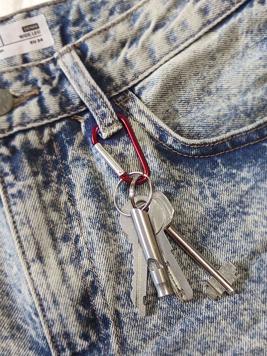 Свисток-брелок с карабином Solaris Серебрянный - фото 7