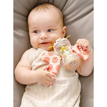 Игрушка Hape погремушка Бисерный дождь Бабочка