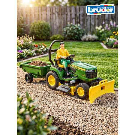 Трактор Bruder John Deere с прицепом и фигуркой