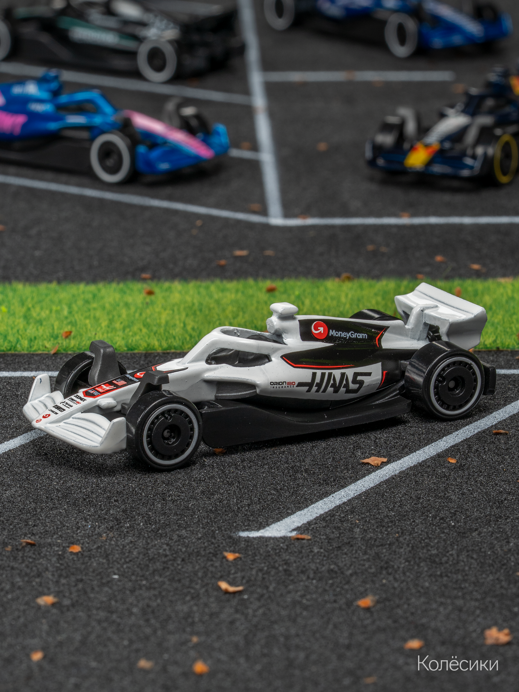 Болид Hot Wheels Formula 1 5шт. 1:64 JLN11 - фото 2