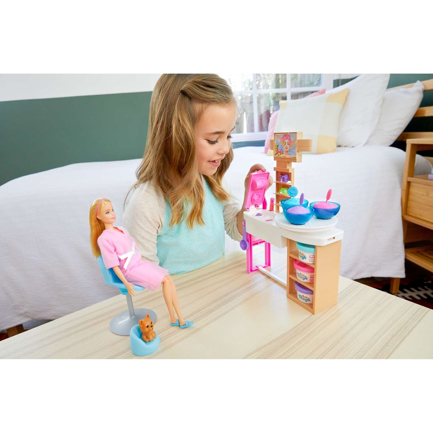 Кукла модельная Barbie GJR84 - фото 9