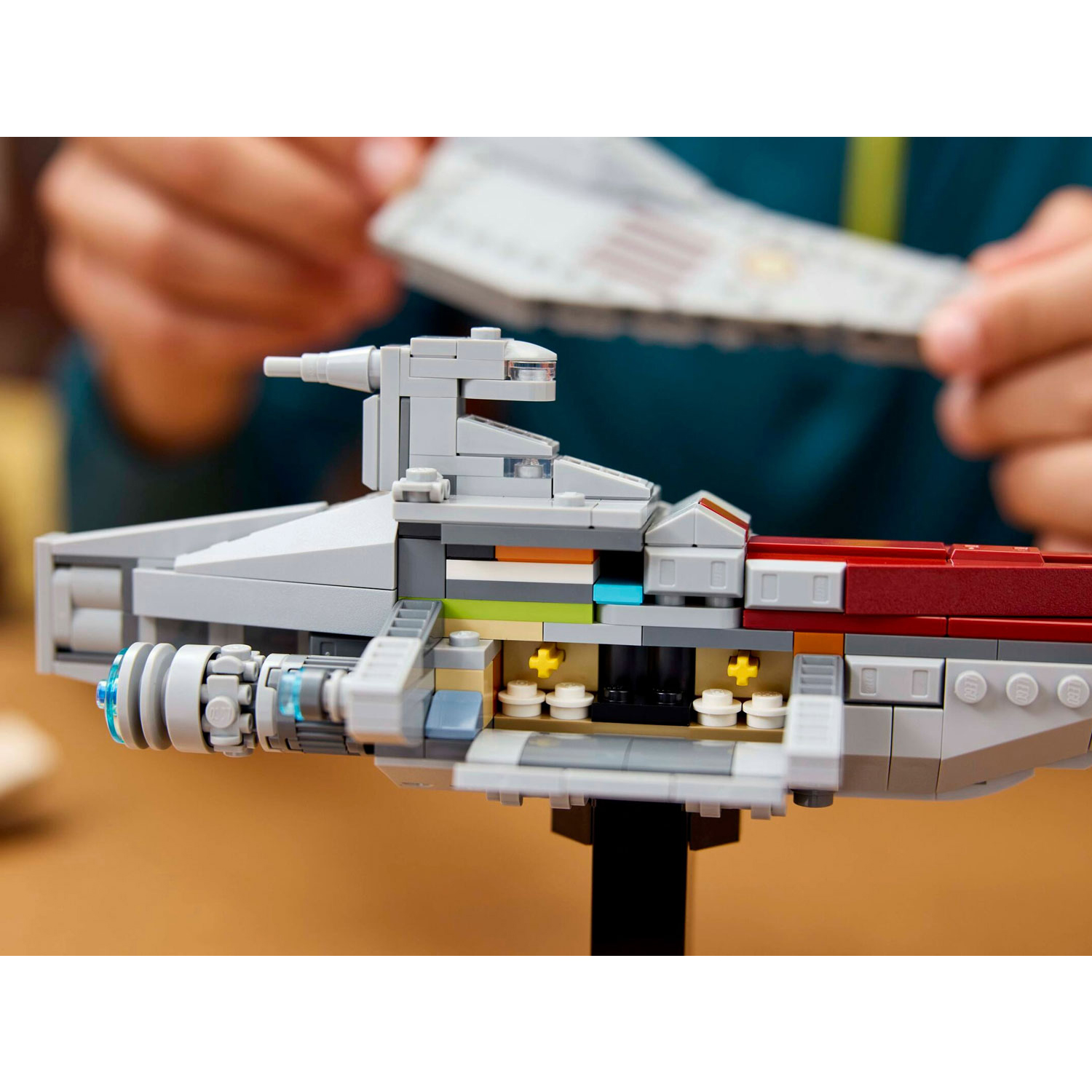Конструктор LEGO Star Wars Штурмовой корабль Аккламатор 450 дет. - фото 9