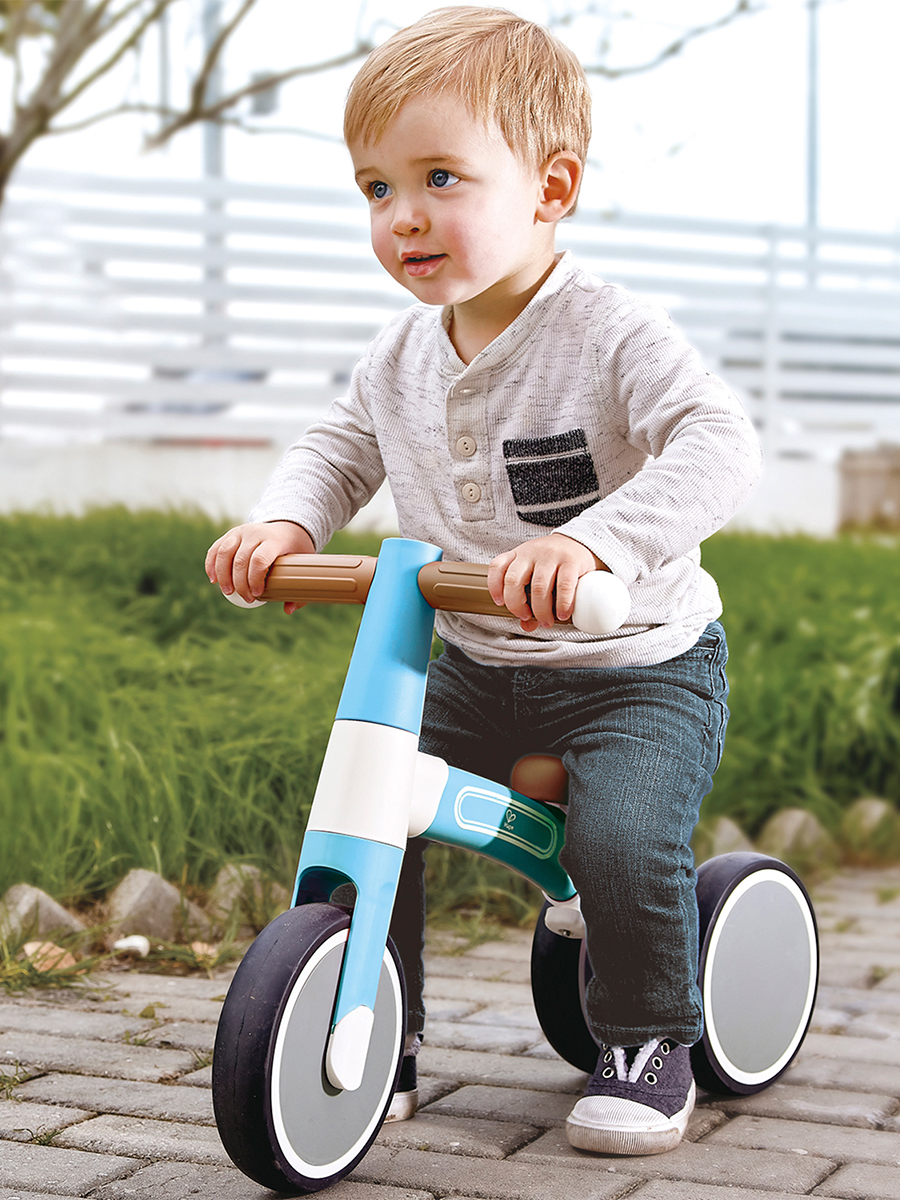 Трехколесный беговел Hape - фото 1