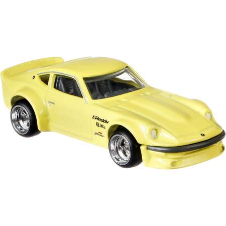 Автомобиль Hot Wheels Nissan 1:64