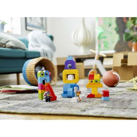 Конструктор LEGO DUPLO Emmet and Lucy Visitors блочный