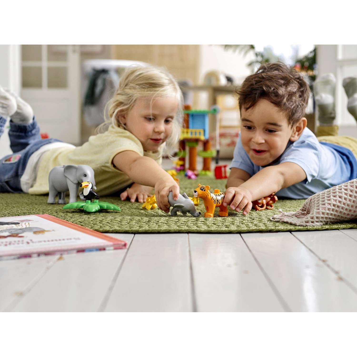 Конструктор LEGO DUPLO Town Тропический остров блочный - фото 10