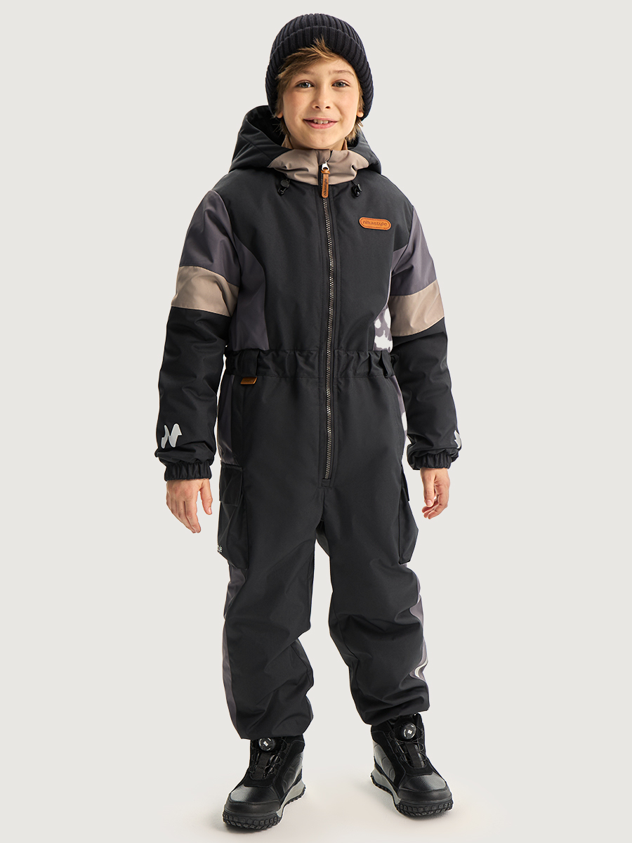 Комбинезон NIKASTYLE 8м2526 черный - фото 1