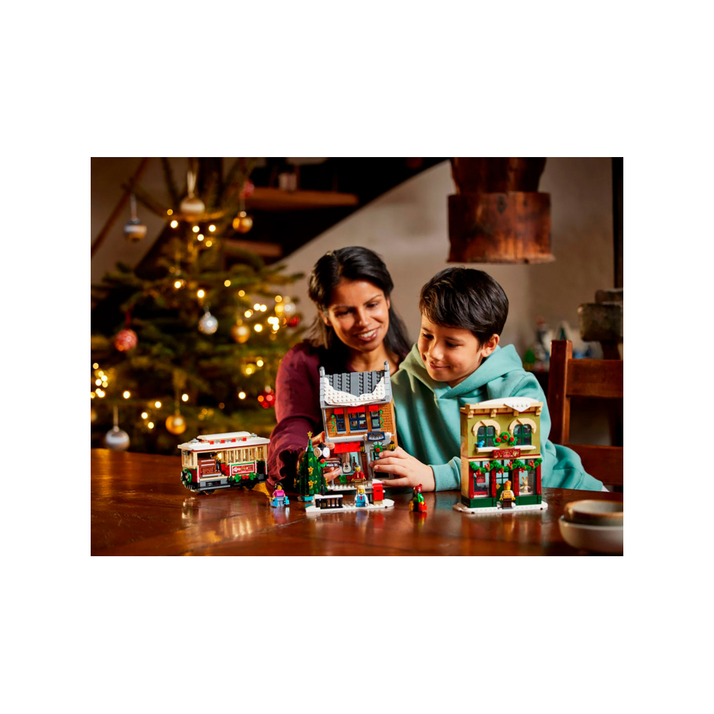 Конструктор LEGO Icons Рождественская улица 10308 1363 дет. - фото 6