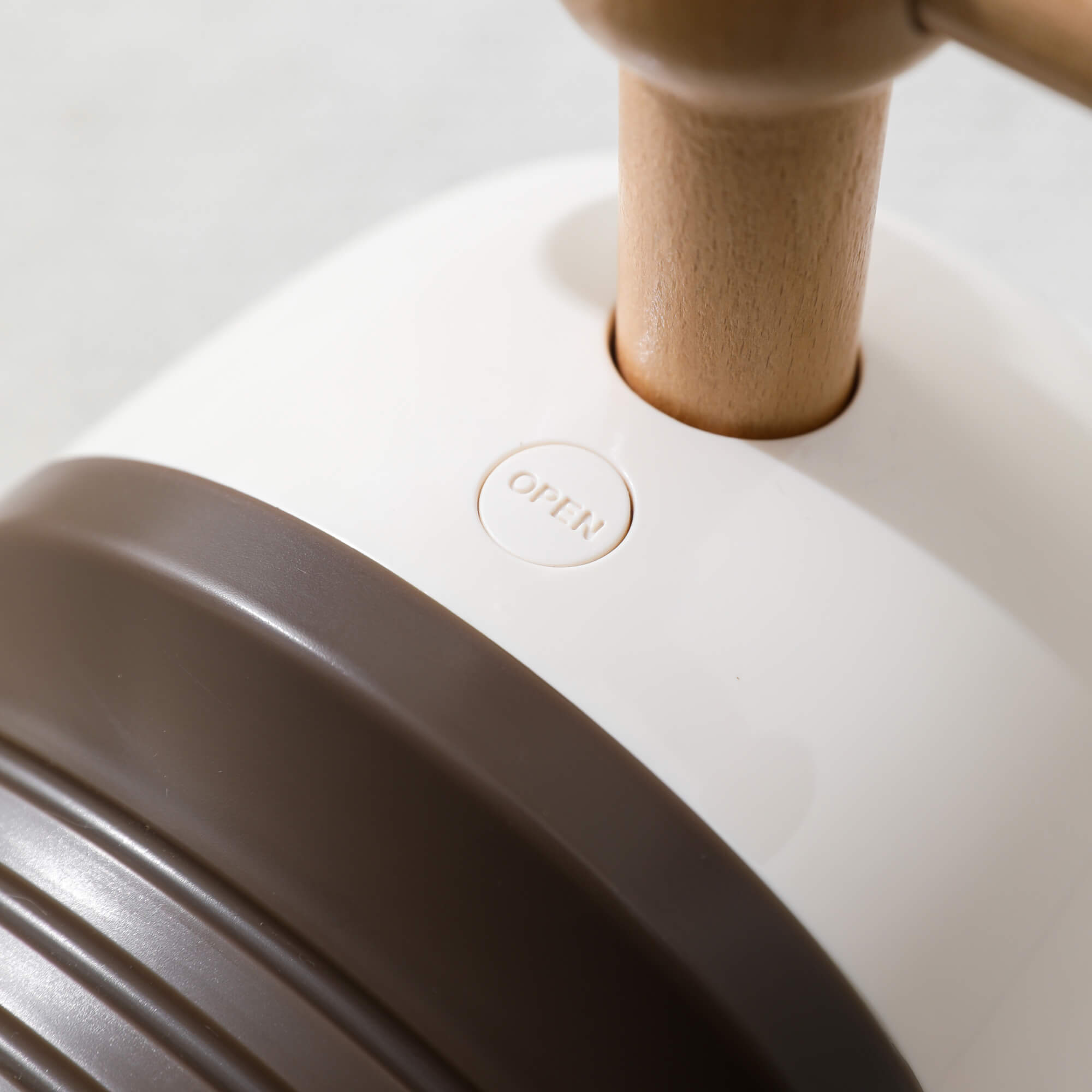 Пушкар UNIX Kids каталка детская бибикар коричневый - фото 17