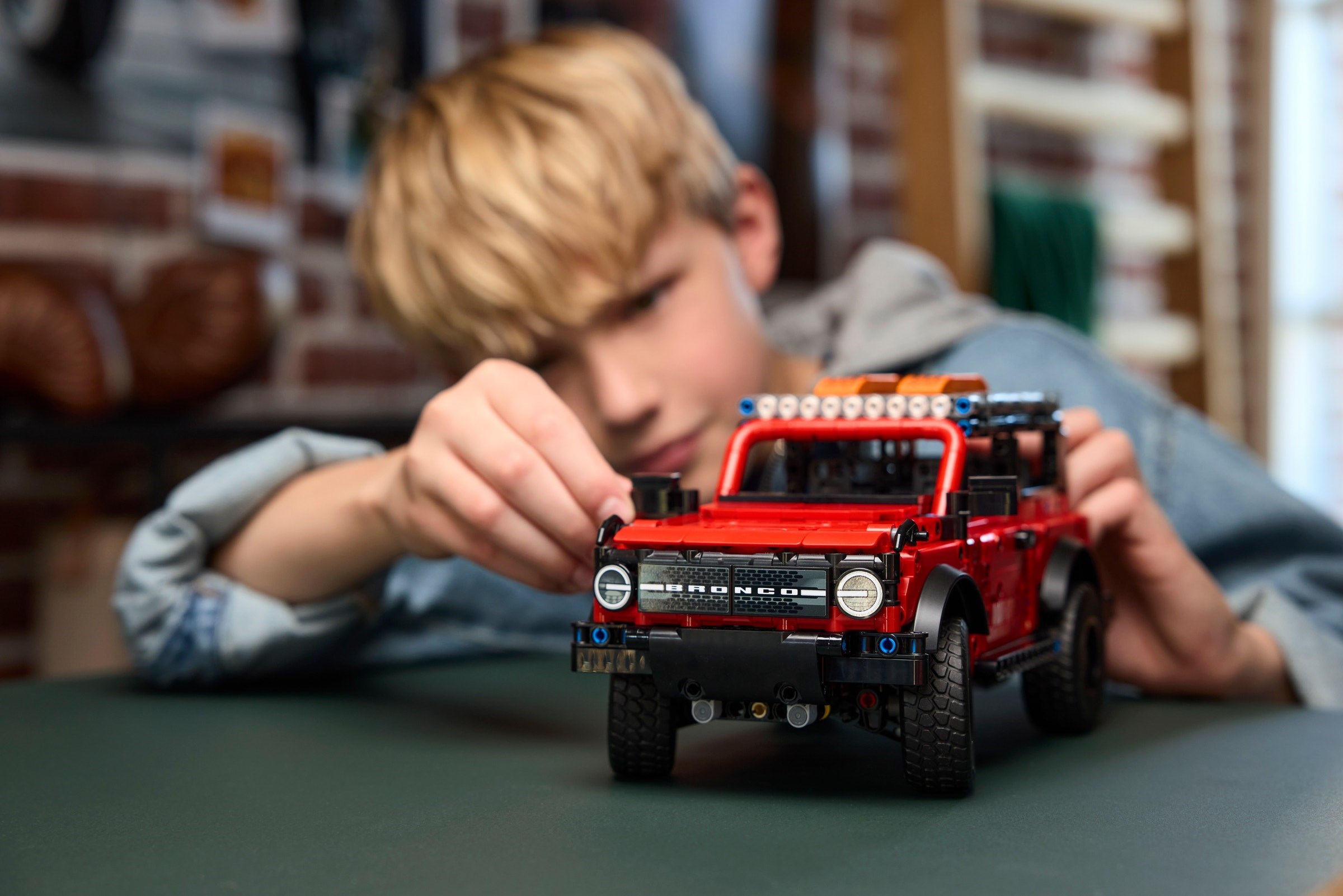 Конструктор LEGO Technic 42213 943 дет. - фото 4