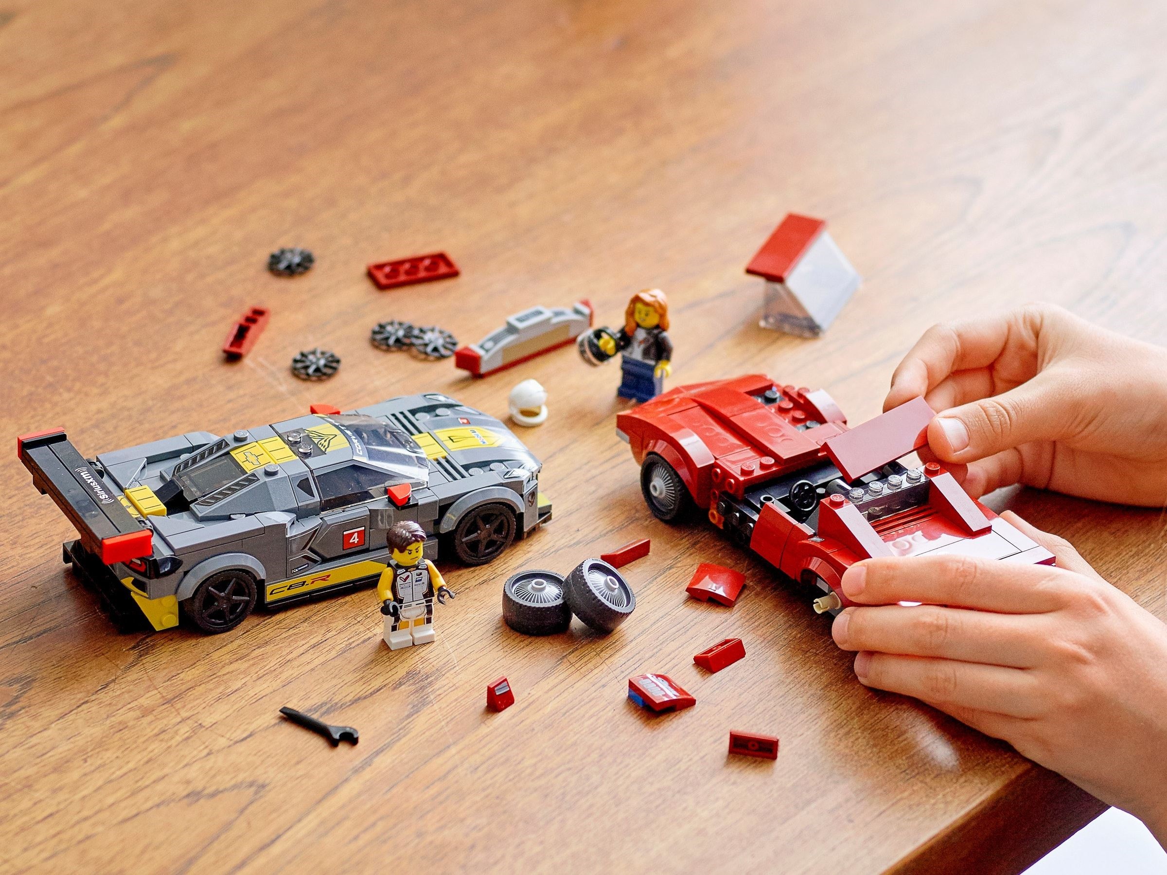 Конструктор LEGO Speed Champions 76903 512 дет. - фото 9