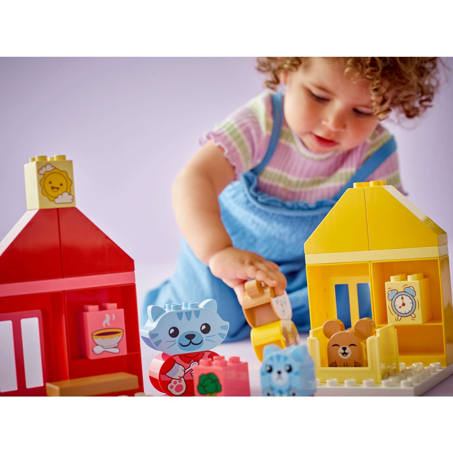 Конструктор LEGO DUPLO Ежедневные занятия Еда и сон 28 дет. - фото 8