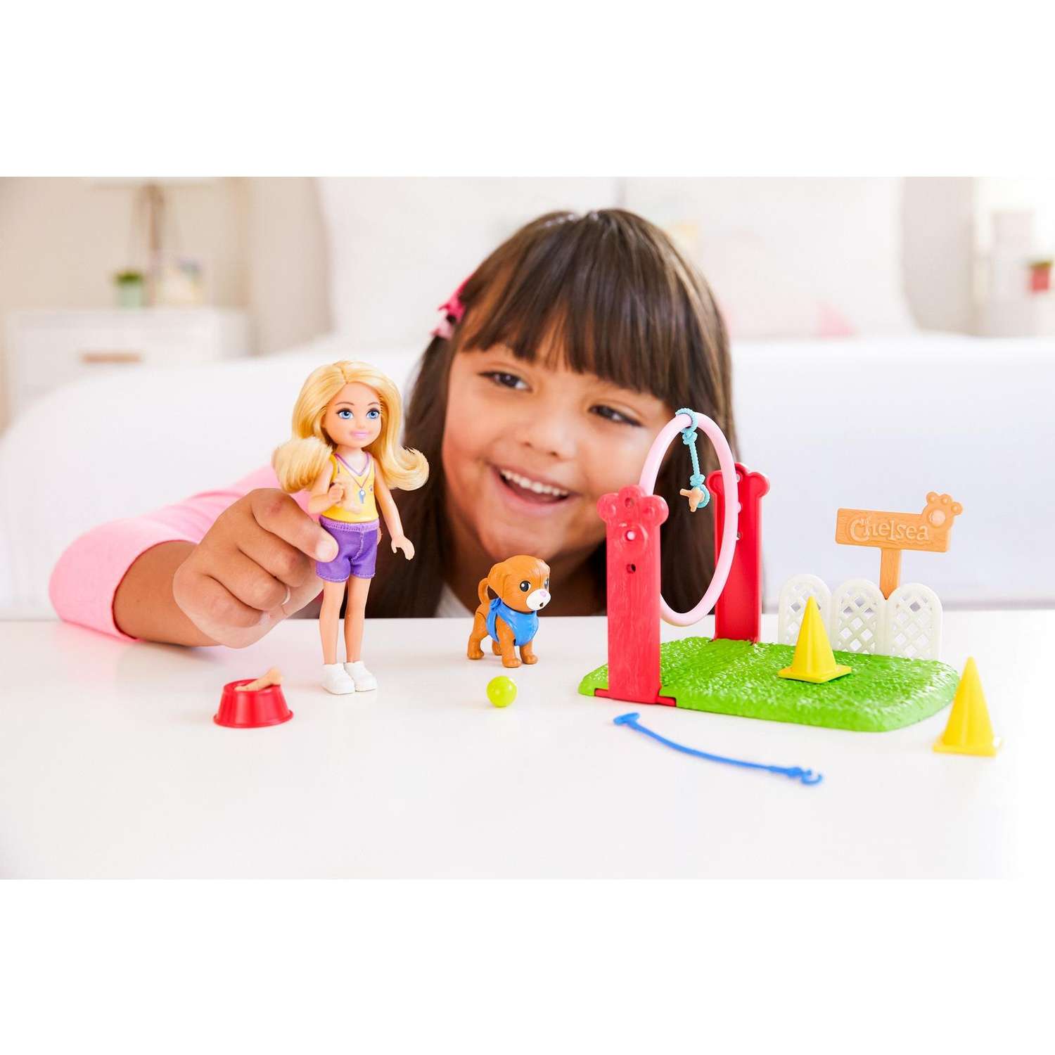 Кукла модельная Barbie GTN62 - фото 10