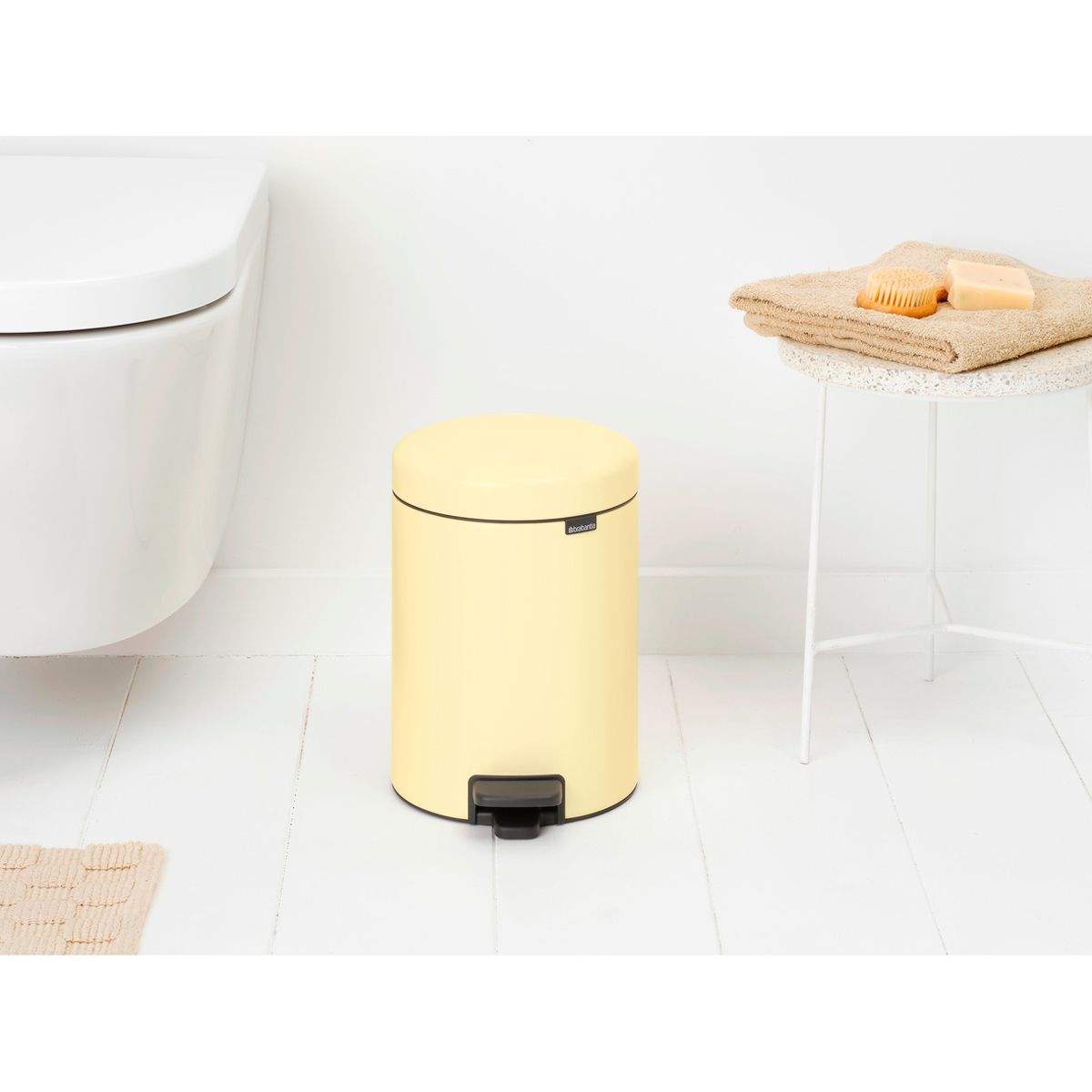 Бак мусорный Brabantia NewIcon с педалью ванильно-желтый 5л 233784 - фото 6