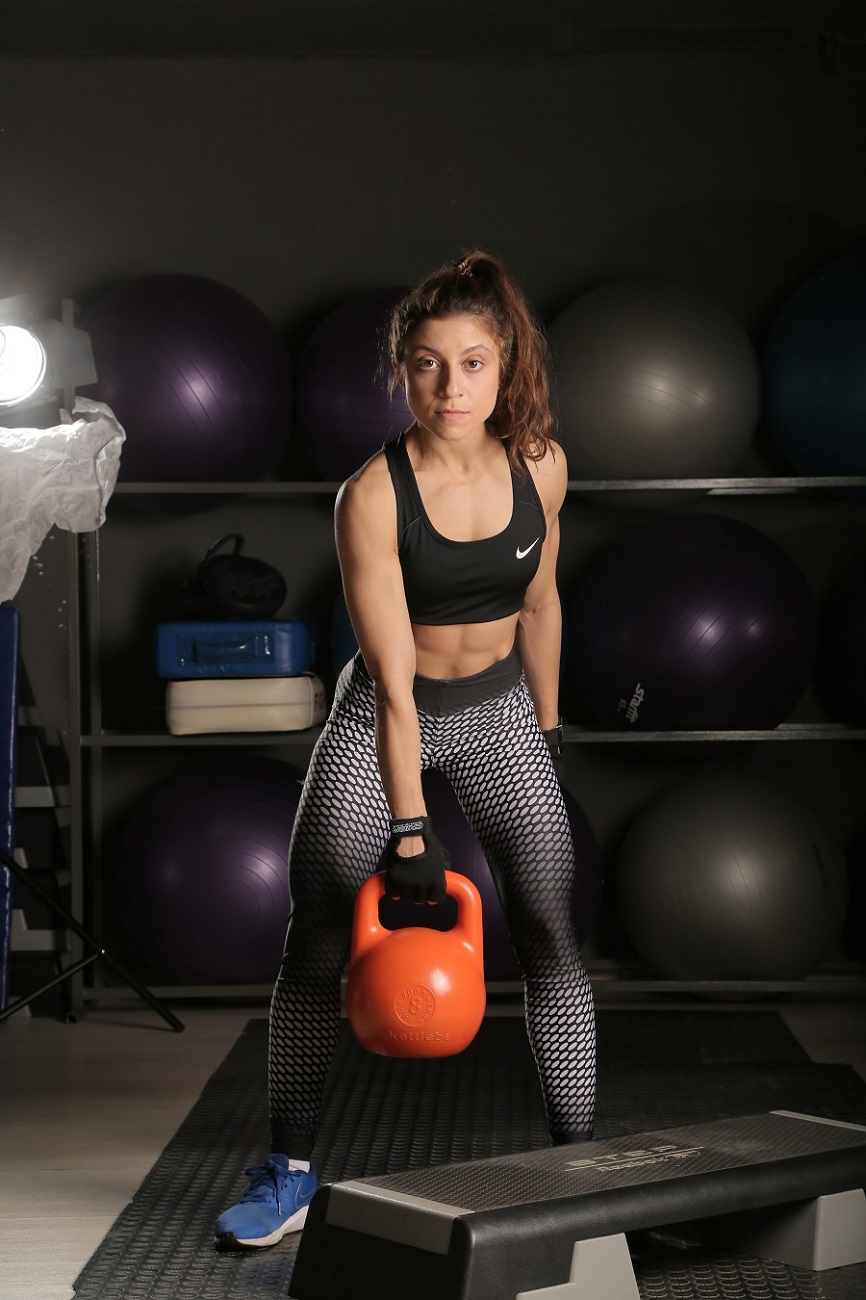 Гиря KMS sport пластиковая 8 кг - фото 1