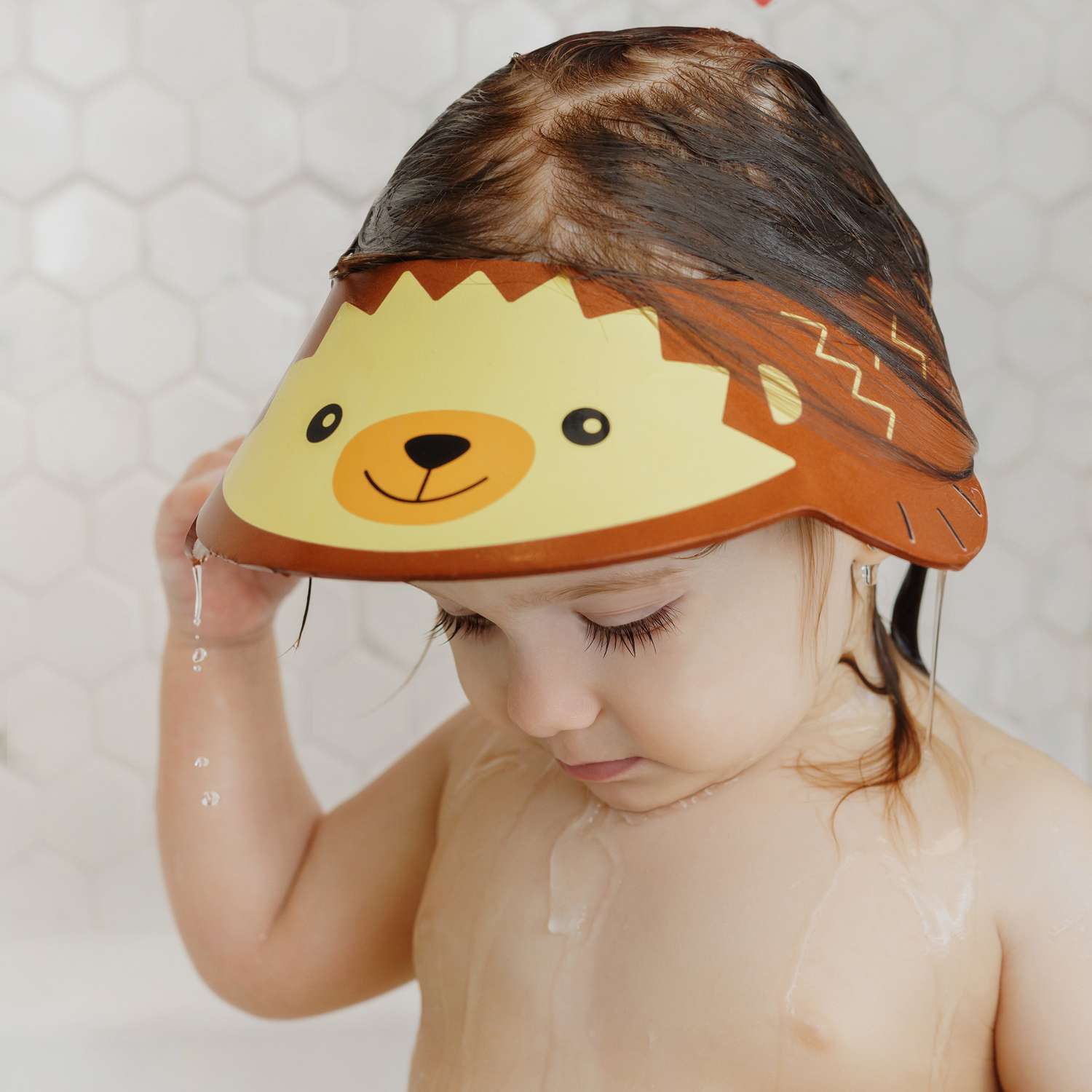 Козырек для мытья головы ROXY-KIDS Ежик Коричневый - фото 8