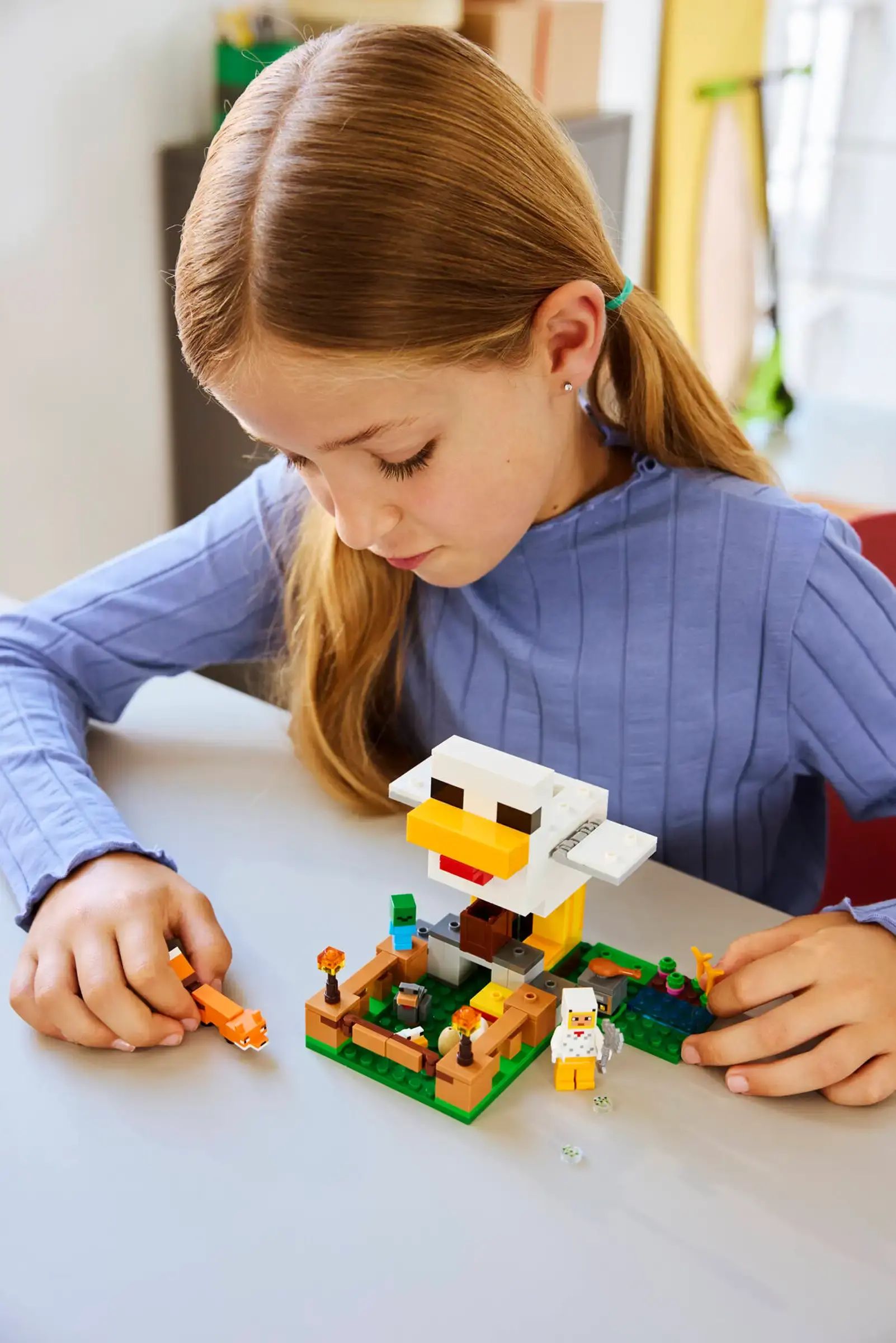 Конструктор LEGO Minecraft Куриная ферма 233 дет. - фото 10