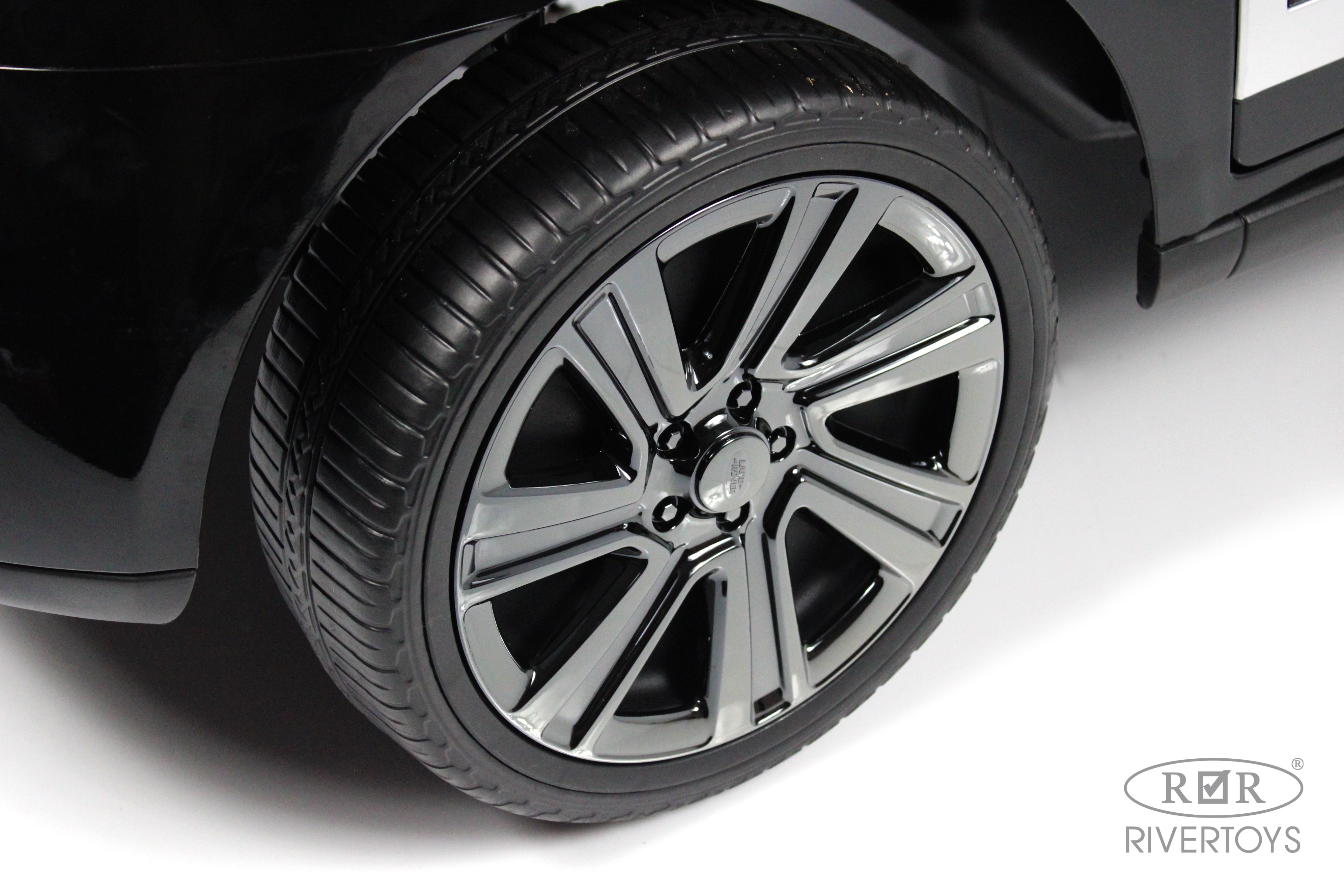 Электромобиль RIVERTOYS Y999YY-BLACK-GLANEC С пультом ДУ - фото 13