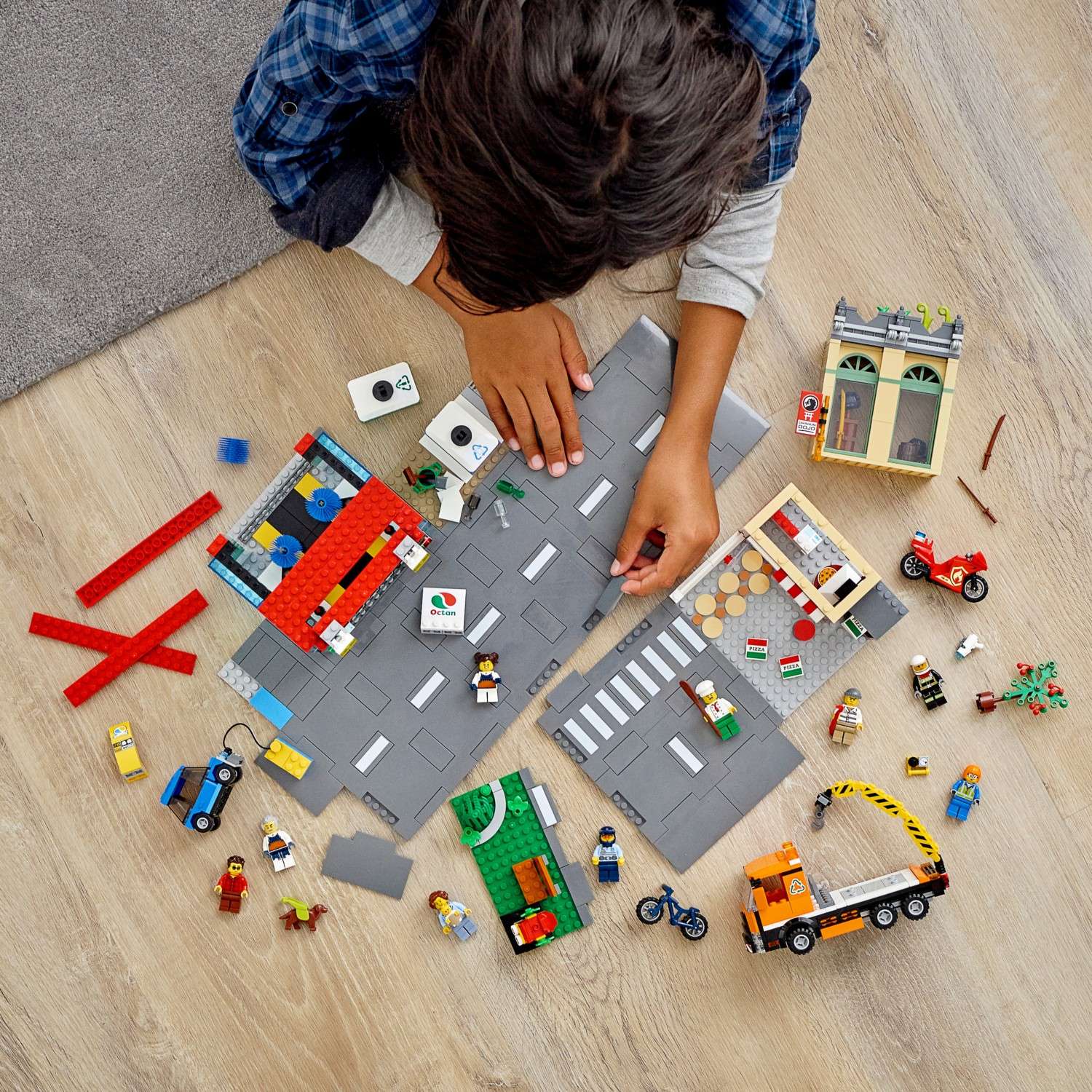 Конструктор LEGO City Центр города блочный - фото 8