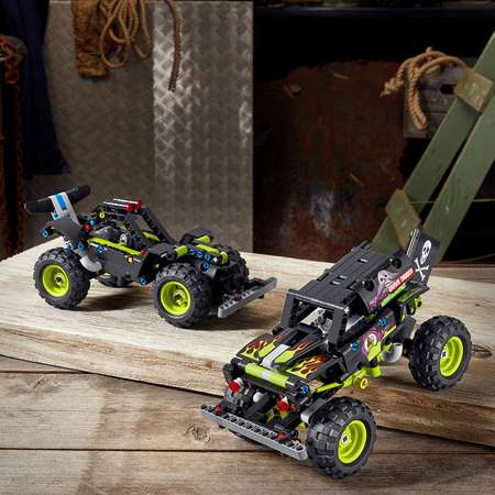 Конструктор LEGO Technic Monster Jam Grave Digger блочный