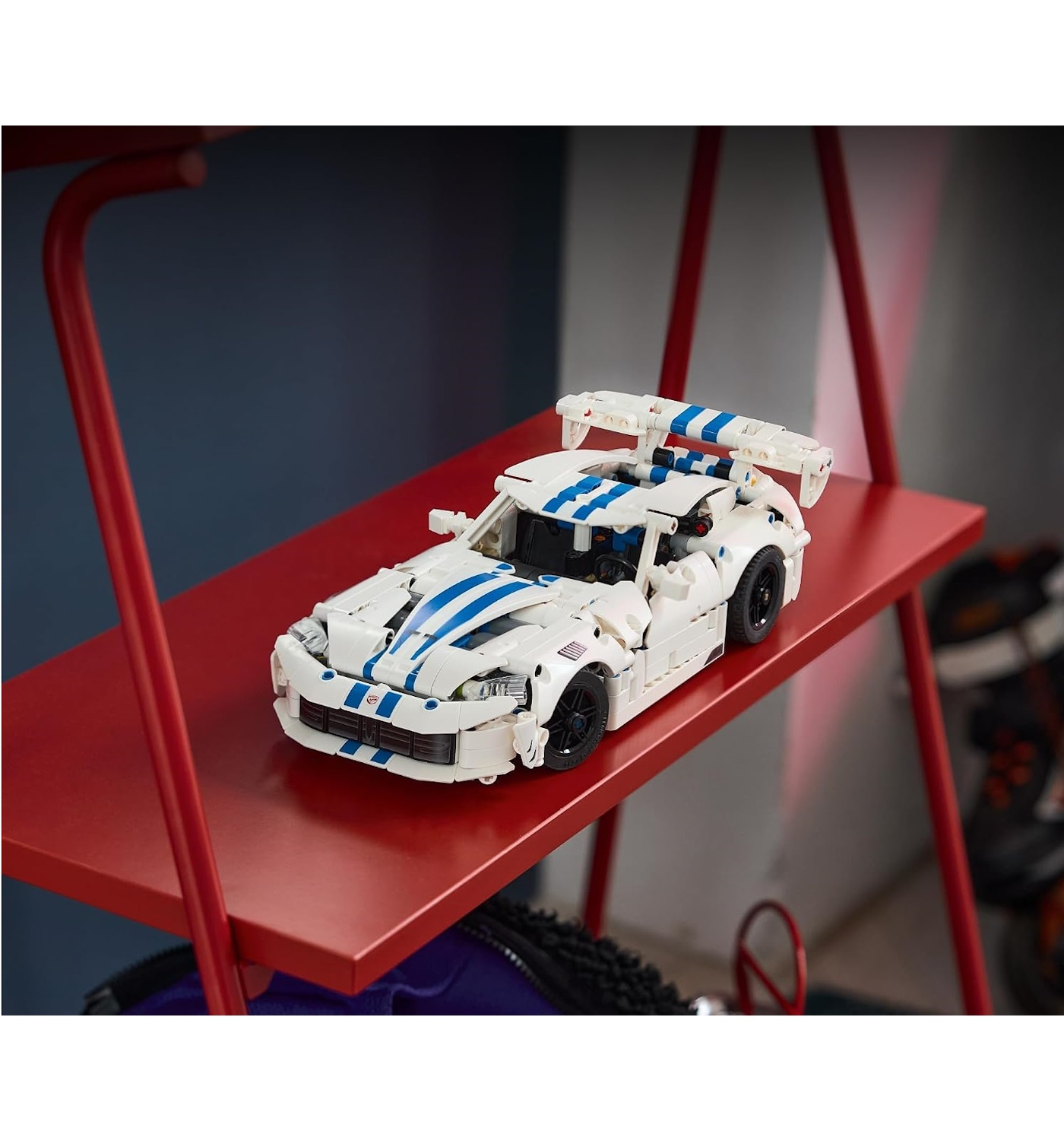 Конструктор LEGO Technic Dodge Viper GTS-R 805 дет. - фото 3