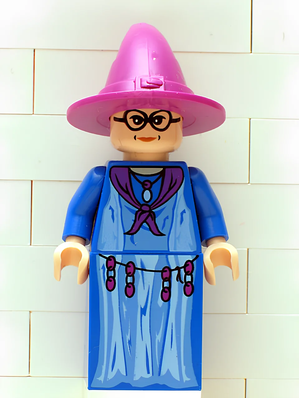 Изображение товара Фигурка LEGO Harry Potter Professor Изображение товара Фигурка LEGO Harry Potter Professor