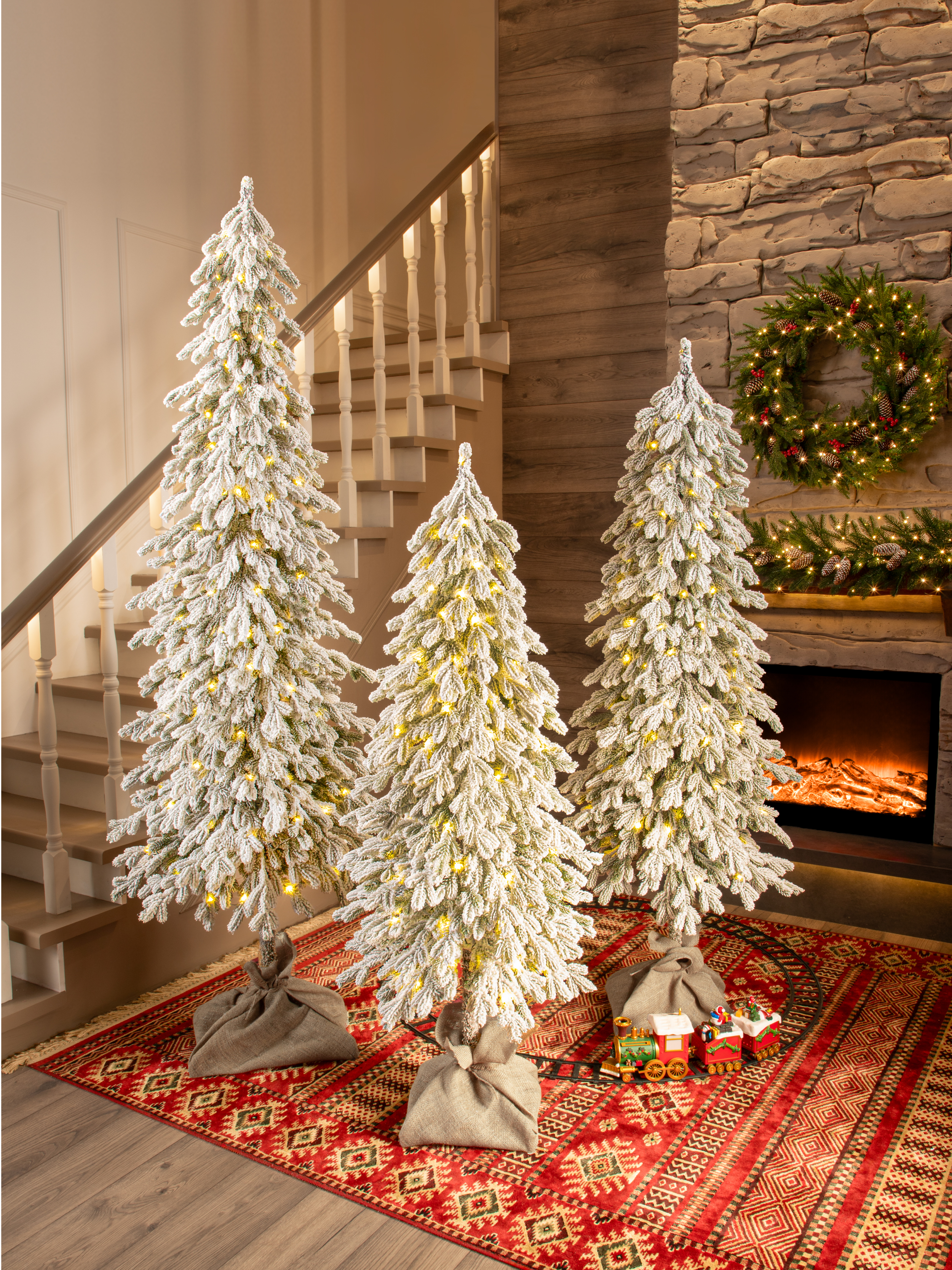 Ель Белоснежка Поезд Ёлок литая заснеженная с гирляндой на высокой ножке 150см. - фото 4