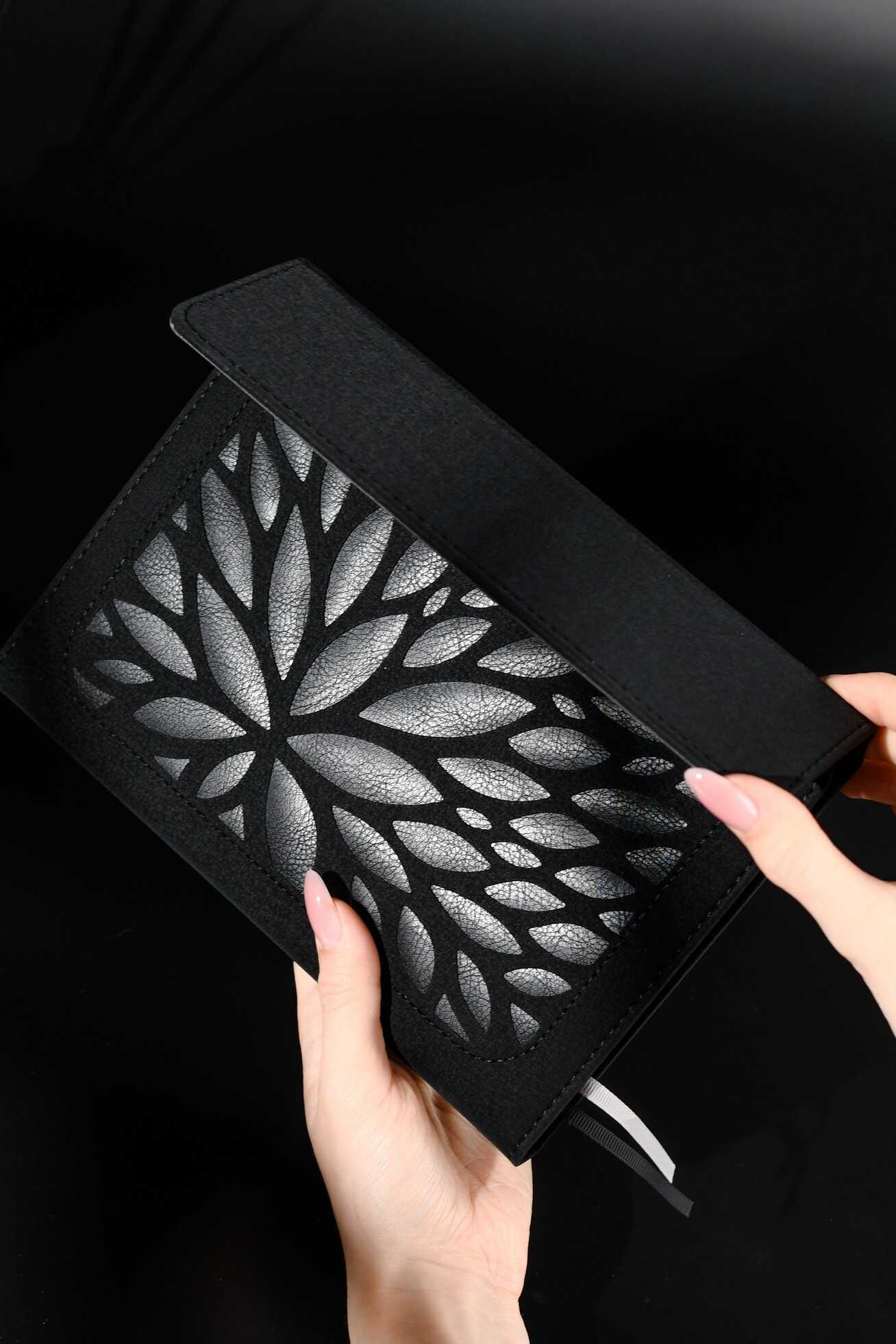 Ежедневник Феникс + ESCALADA 160 лист. - фото 1