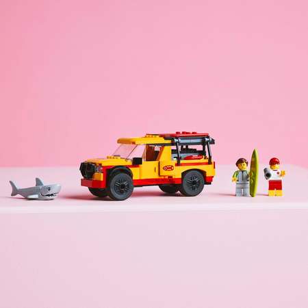 Конструктор LEGO City Пляжная спасательная машина блочный