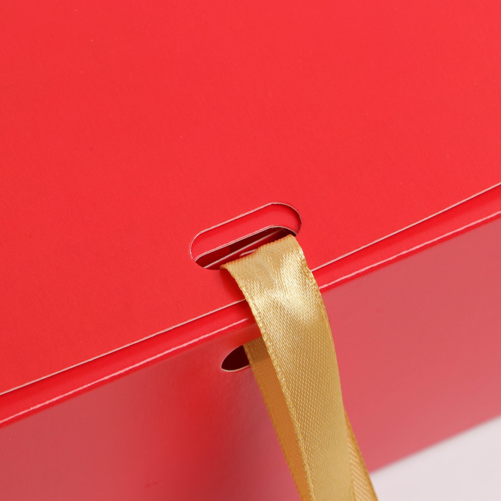 Складная коробка подарочная Дарите Счастье «‎С новым годом» тиснение красный 20 х 18 х 5 см - фото 4