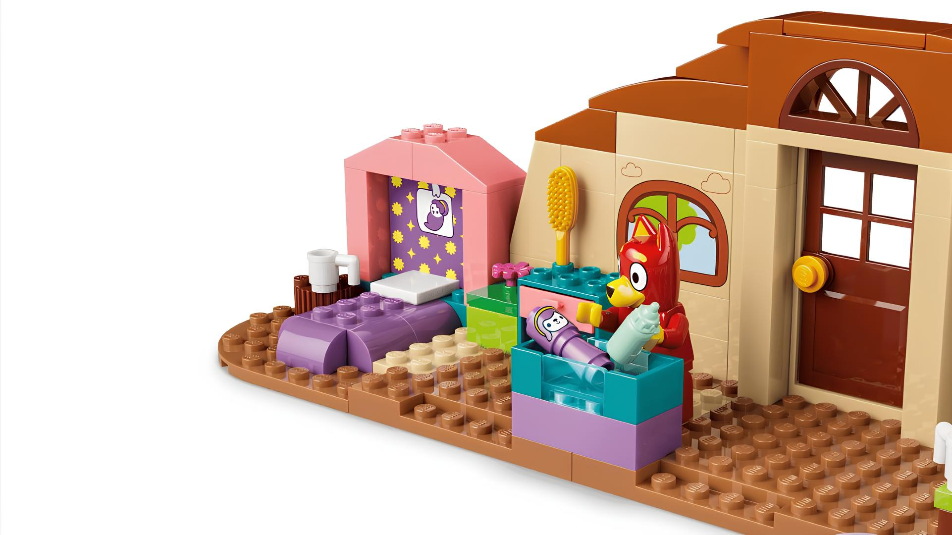 Конструктор LEGO Bluey 106 дет. - фото 7