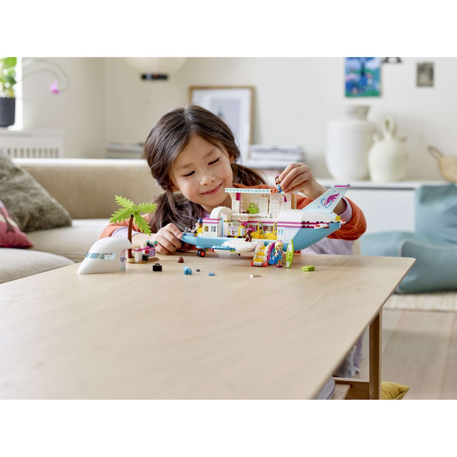 Конструктор LEGO Friends Самолёт в Хартлейк Сити блочный - фото 19