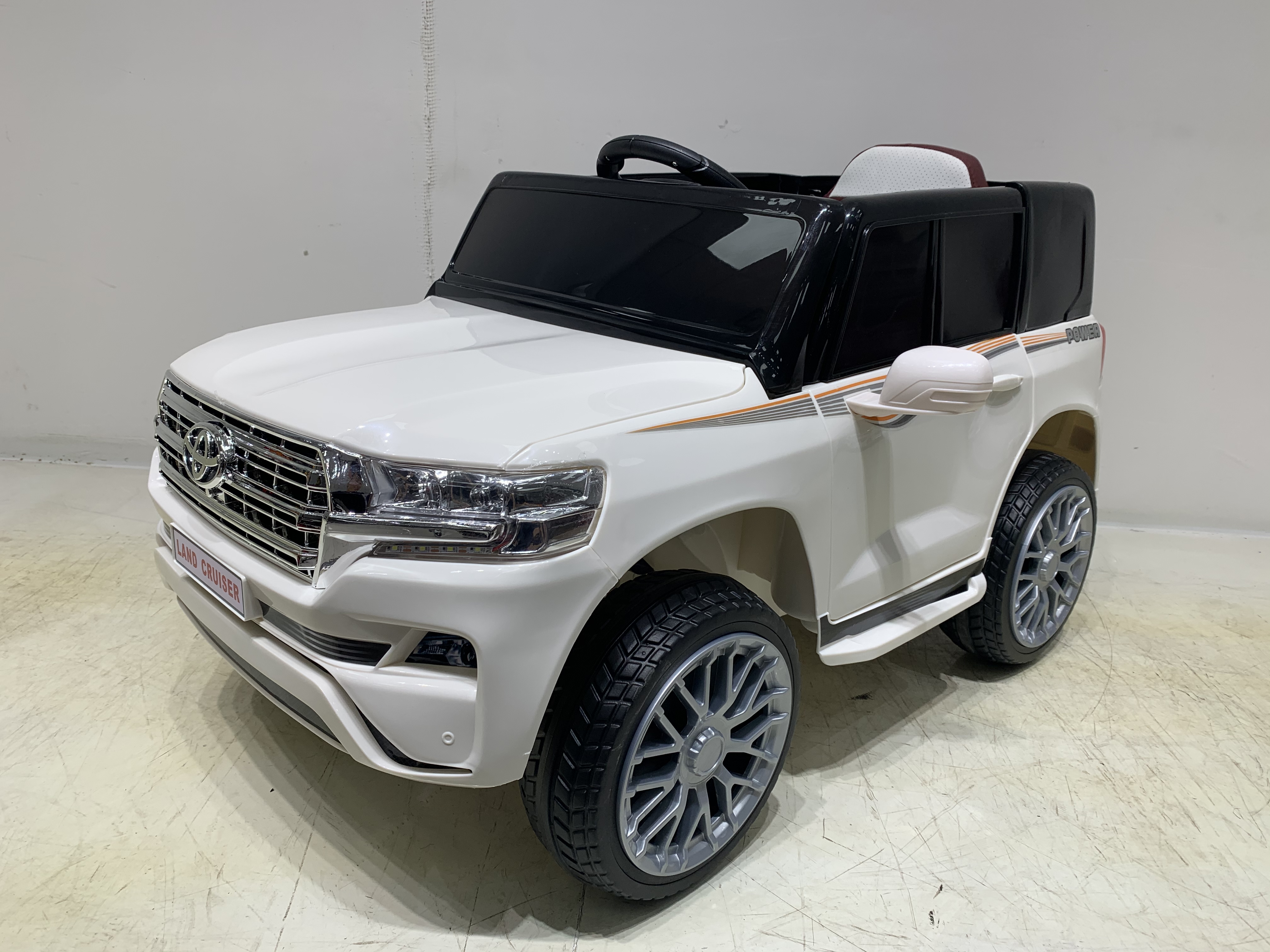 Электромобиль TOYLAND Toyota LC200, колеса EVA С пультом ДУ - фото 1