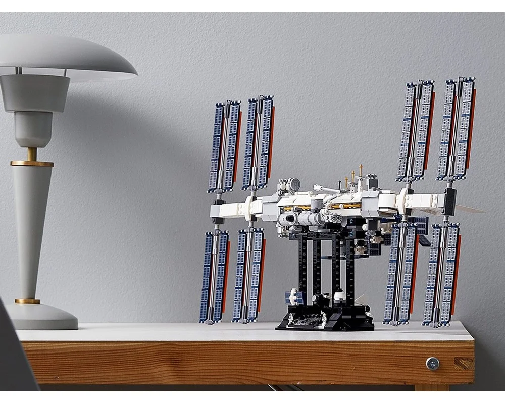 Конструктор LEGO Ideas 21321 864 дет. - фото 13