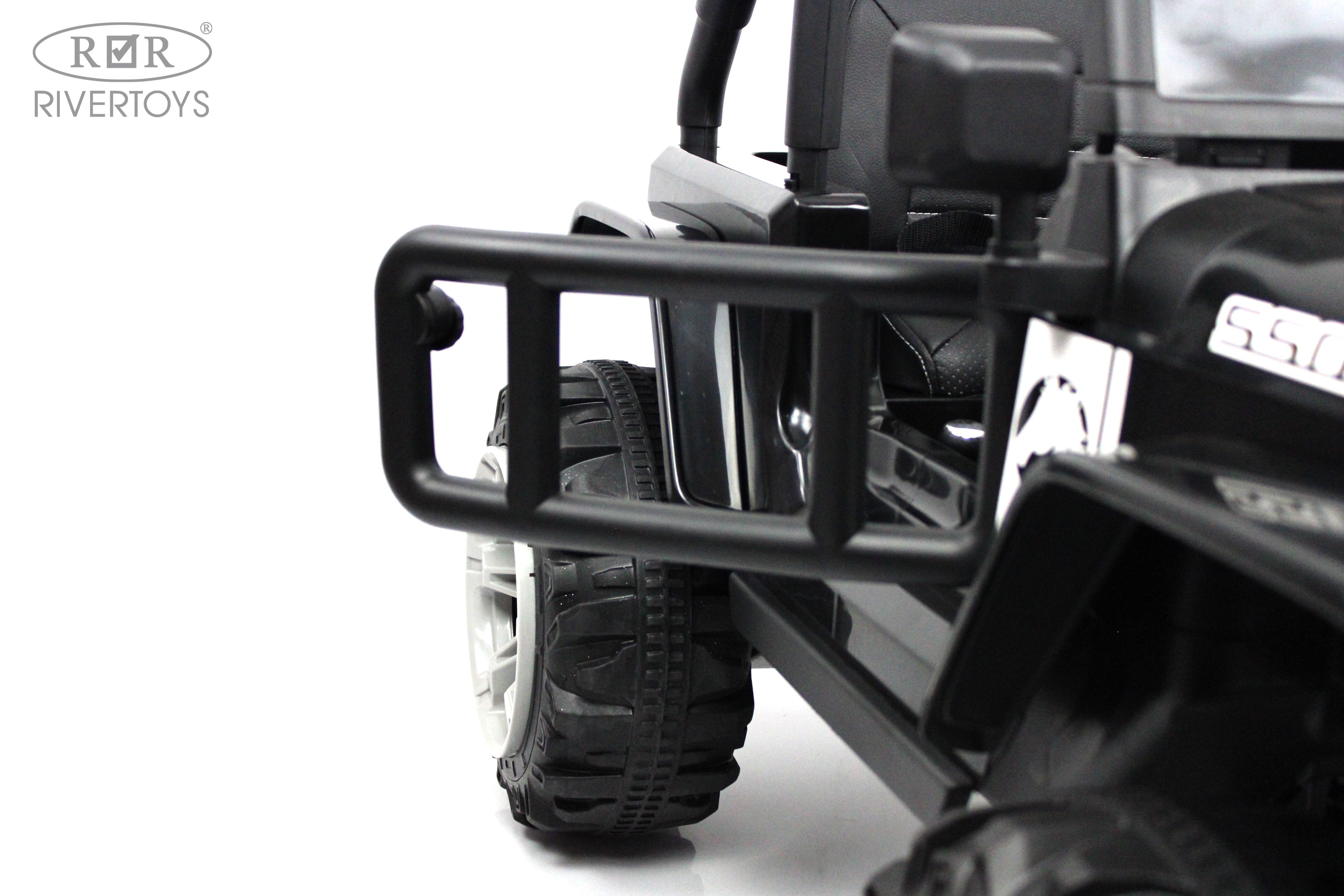 Электромобиль RIVERTOYS T222TT-4WD-BLACK С пультом ДУ - фото 25