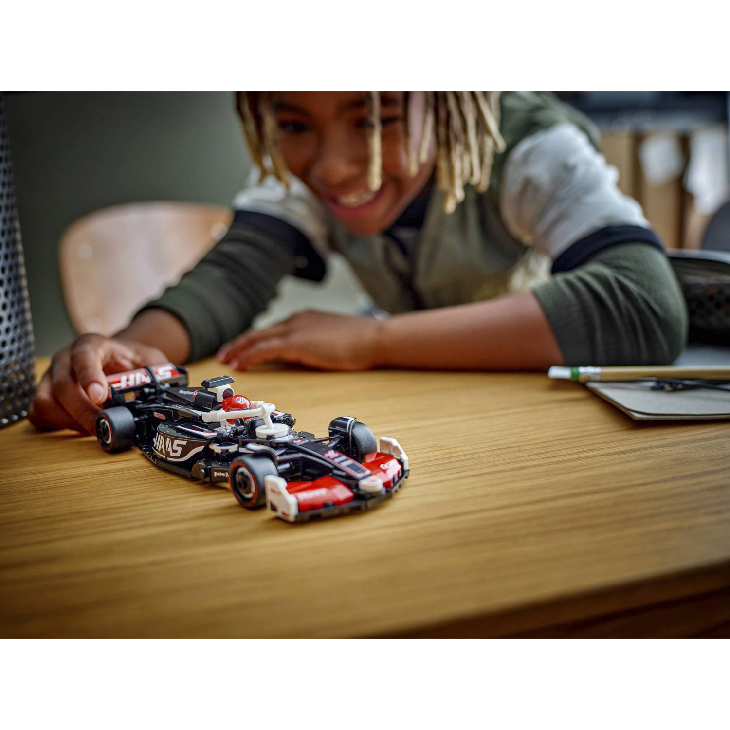 Конструктор LEGO Speed Champions 242 дет. - фото 9